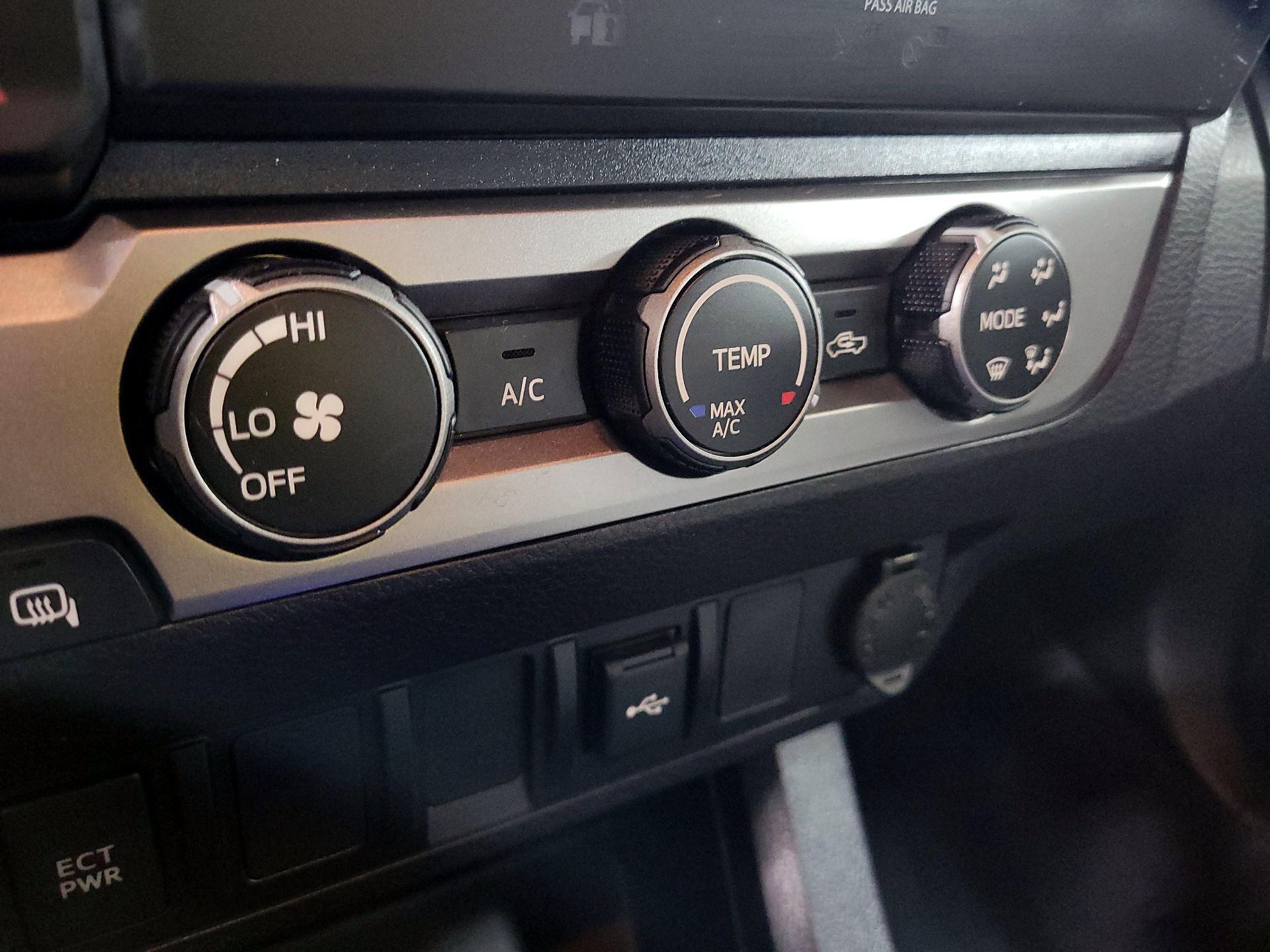 Thumbnail: 2023 Toyota Tacoma - 16