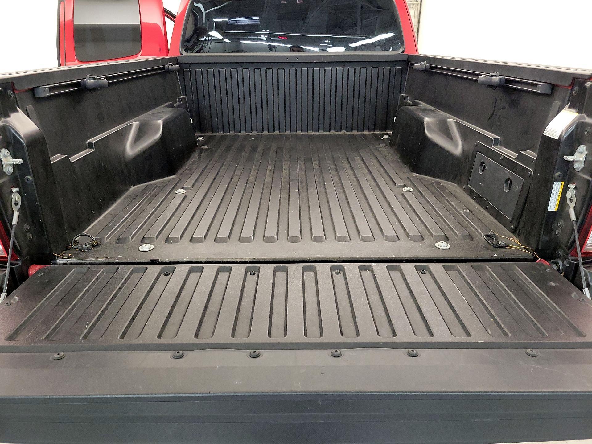 Thumbnail: 2023 Toyota Tacoma - 18