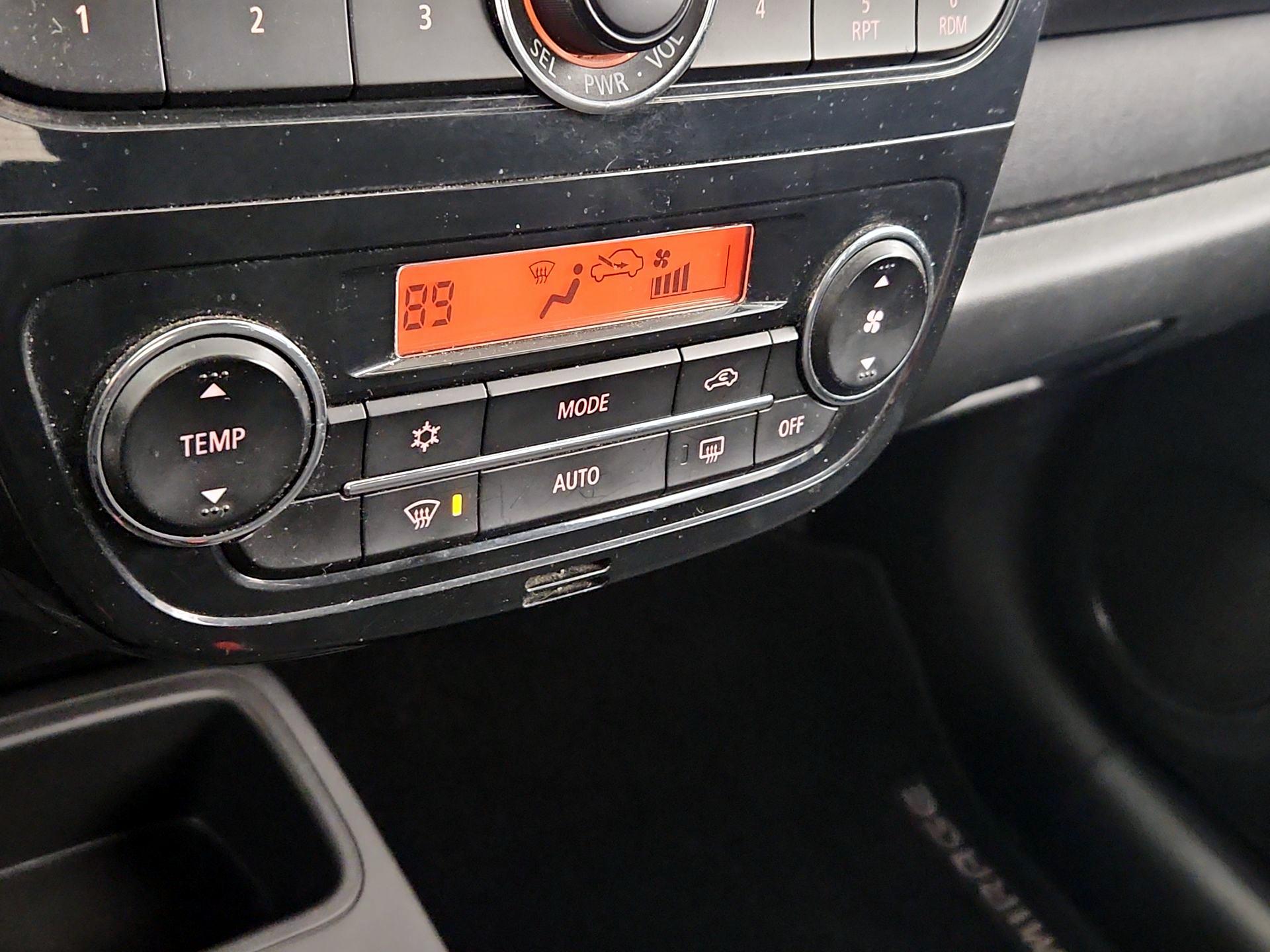 Thumbnail: 2015 Mitsubishi Mirage - 15