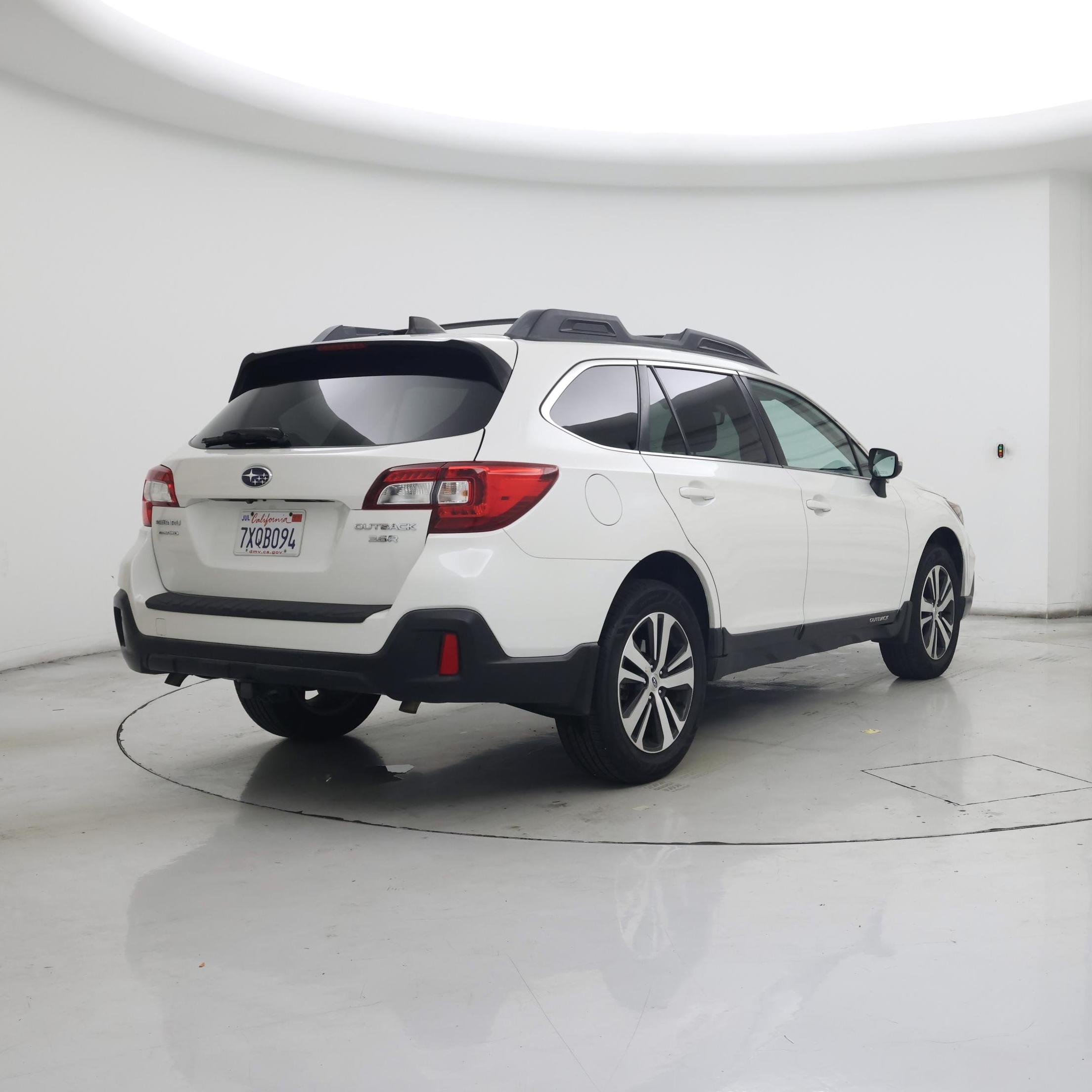 Thumbnail: 2018 Subaru Outback - 8