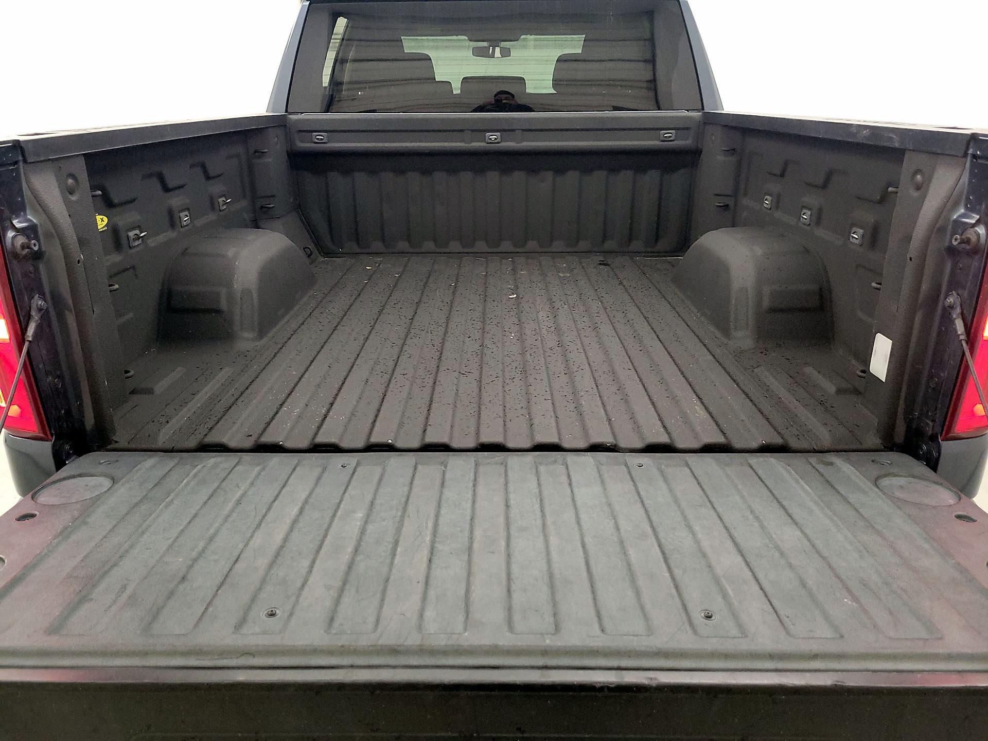 Thumbnail: 2020 Chevrolet Silverado 1500 - 19