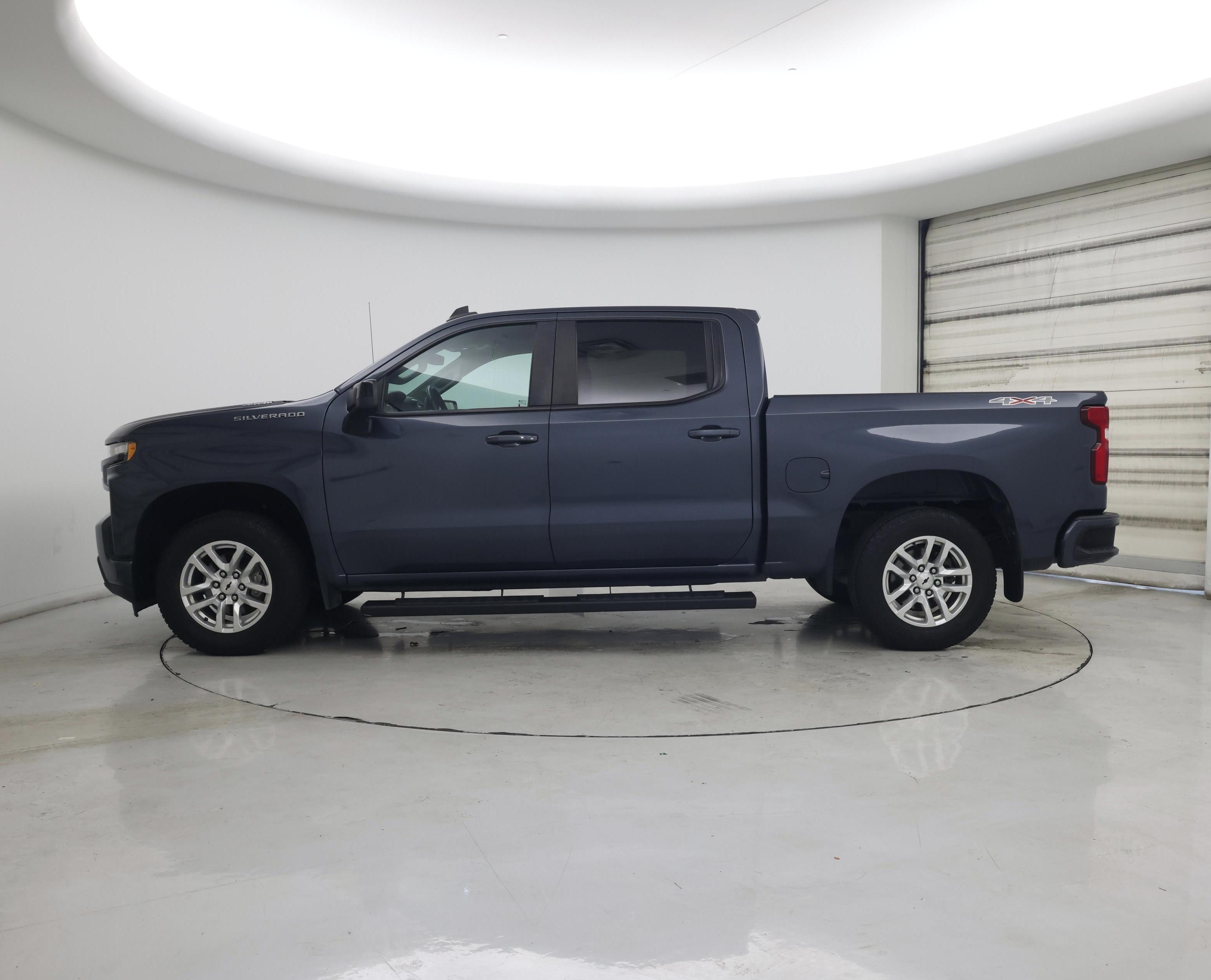 Thumbnail: 2020 Chevrolet Silverado 1500 - 3