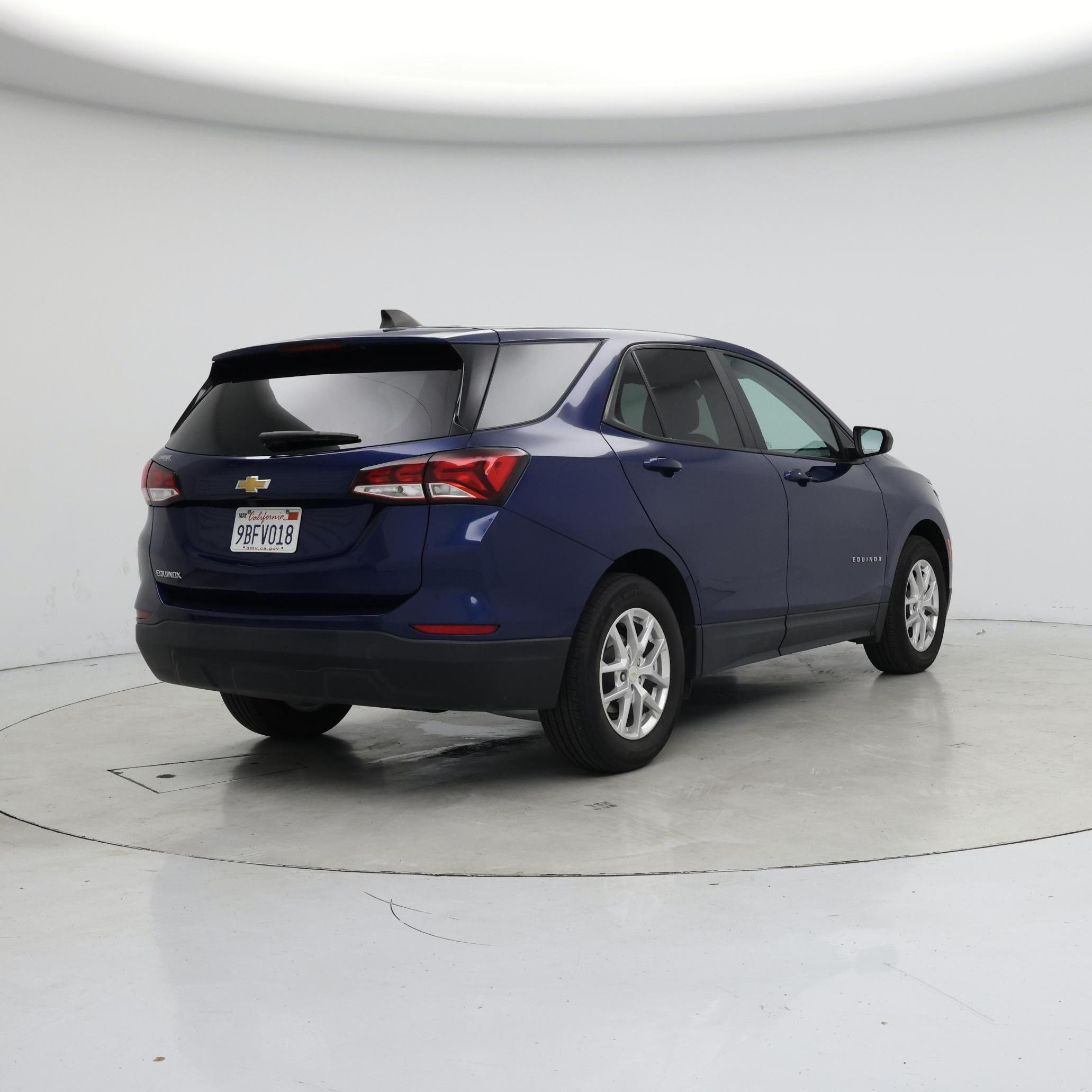 Thumbnail: 2022 Chevrolet Equinox - 8