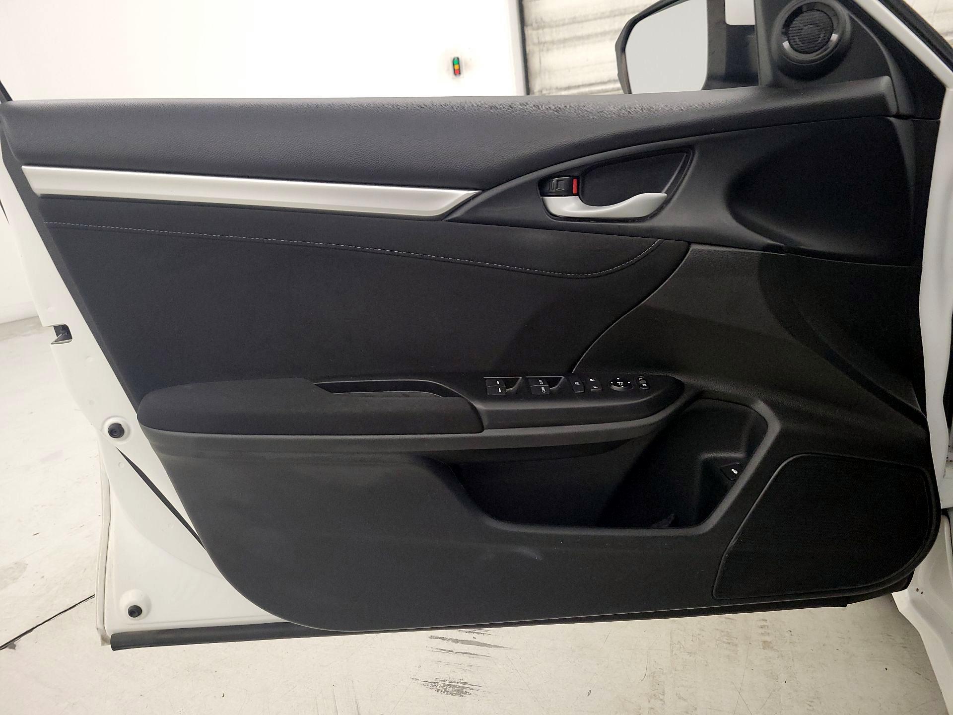 Thumbnail: 2018 Honda Civic - 12