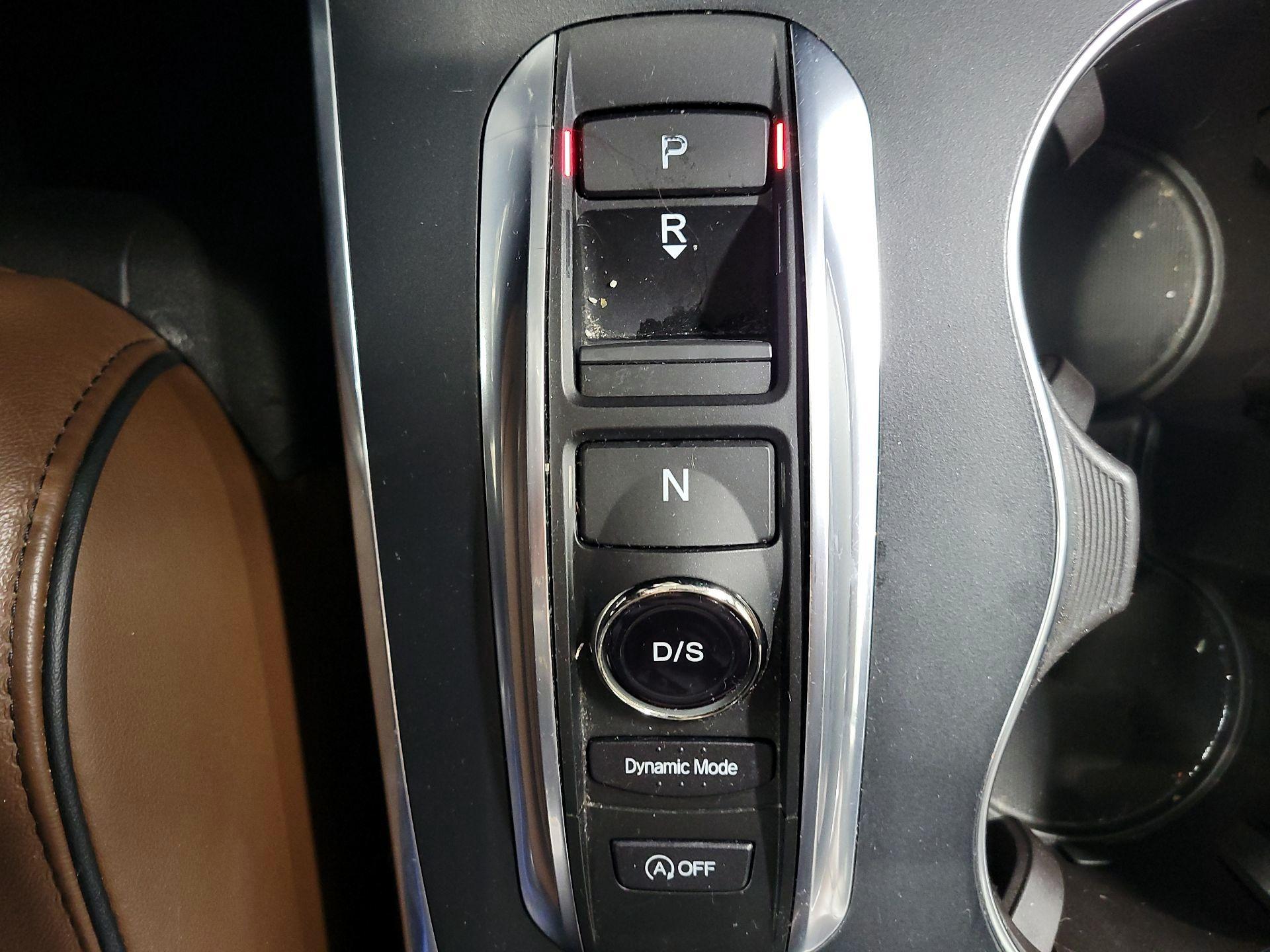 Thumbnail: 2017 Acura MDX - 17