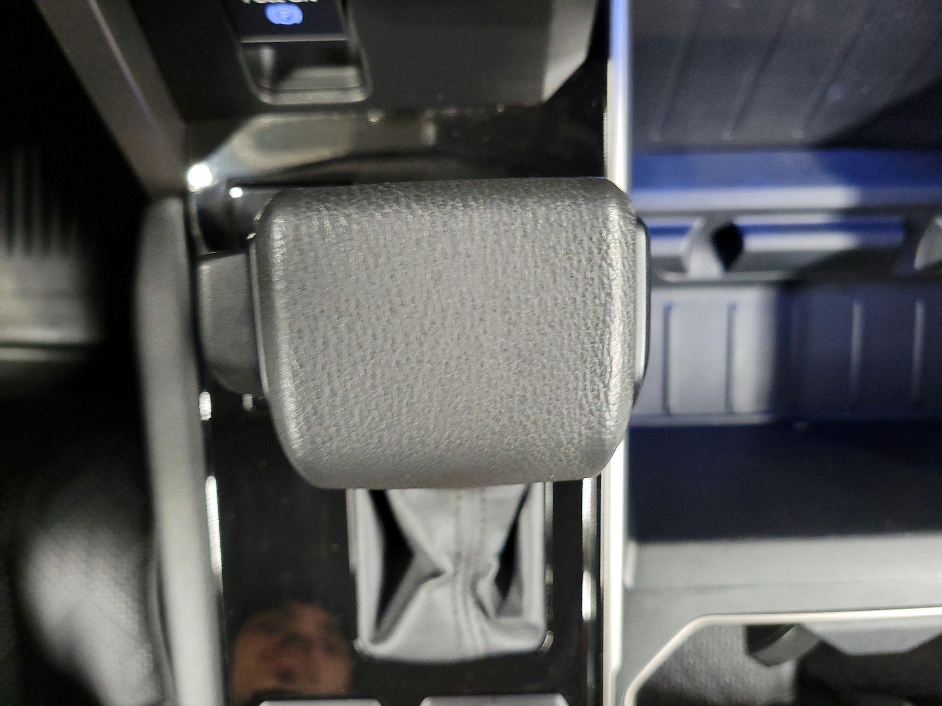 Thumbnail: 2023 Toyota Tundra - 17