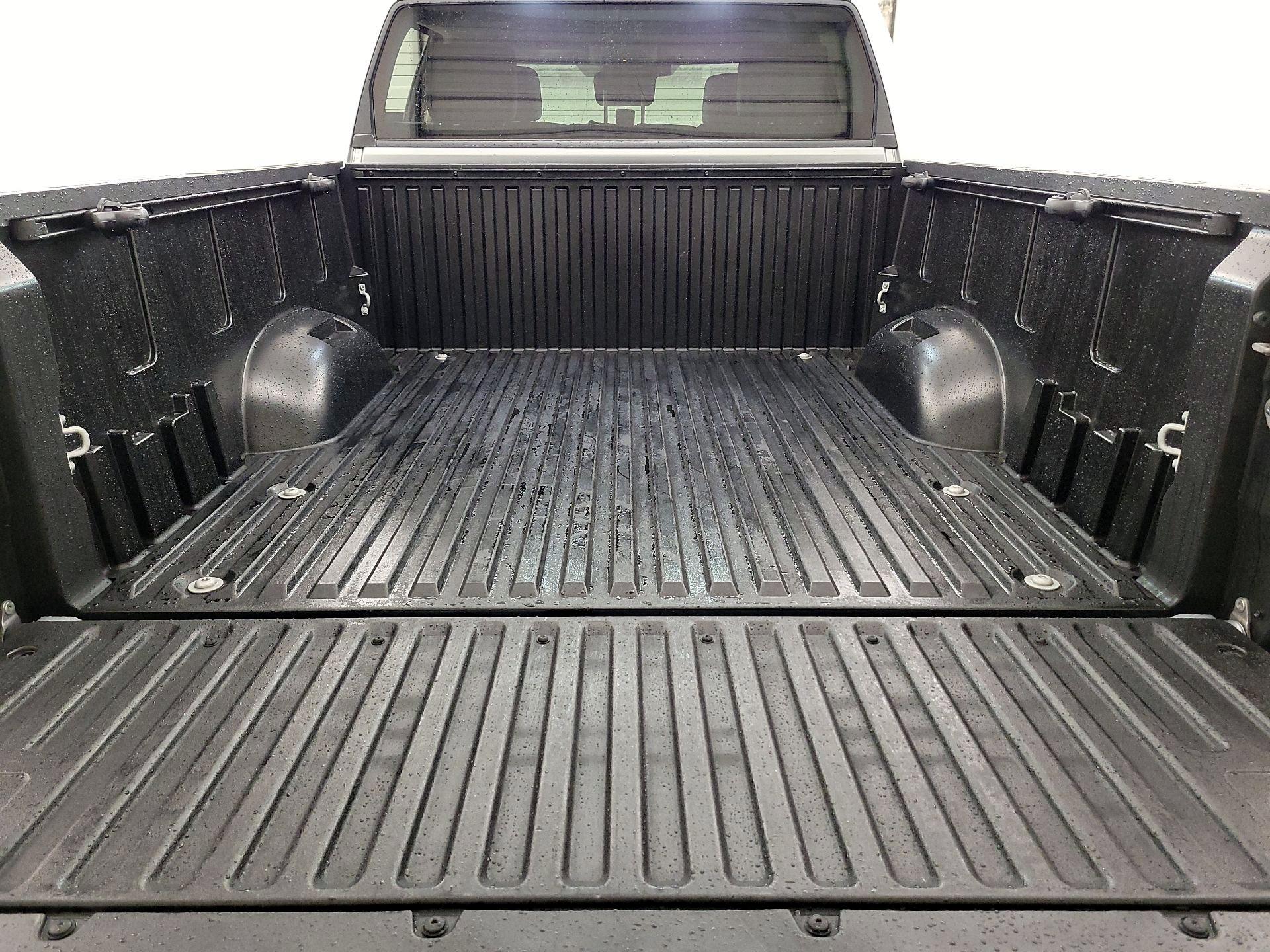 Thumbnail: 2023 Toyota Tundra - 19