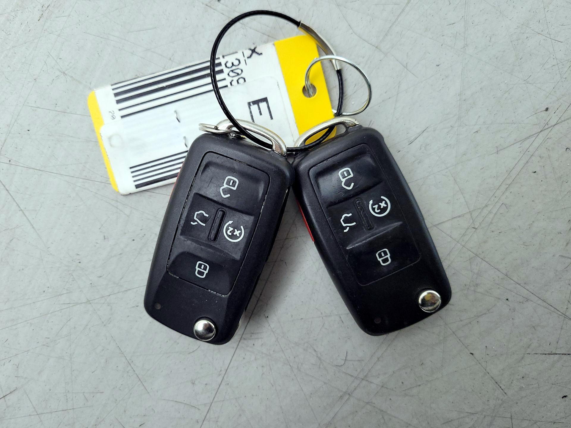 Thumbnail: 2020 Volkswagen Passat - 19