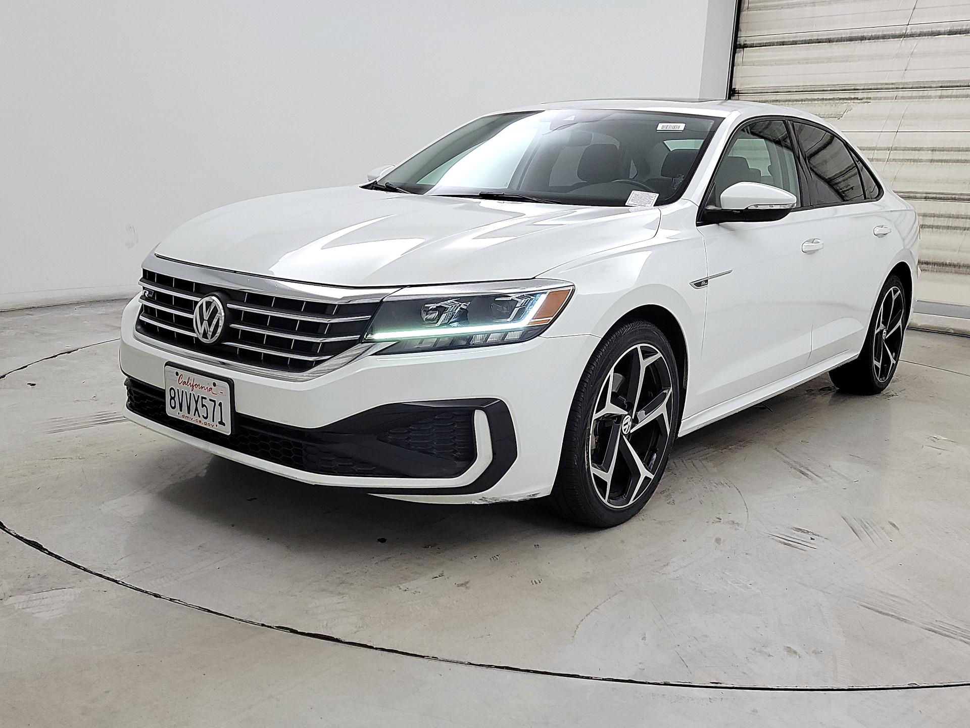 Thumbnail: 2020 Volkswagen Passat - 3