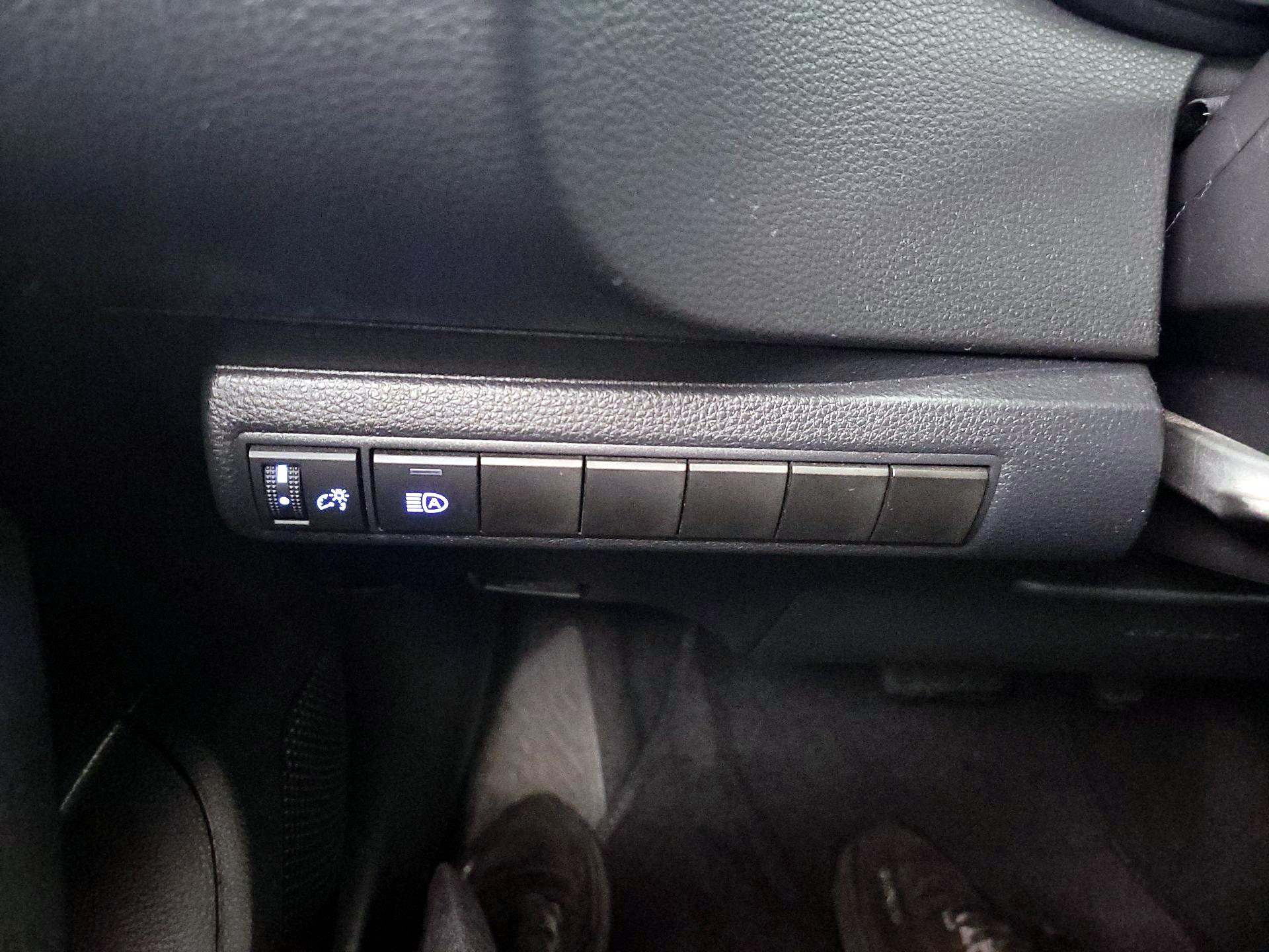 Thumbnail: 2020 Toyota Corolla - 13