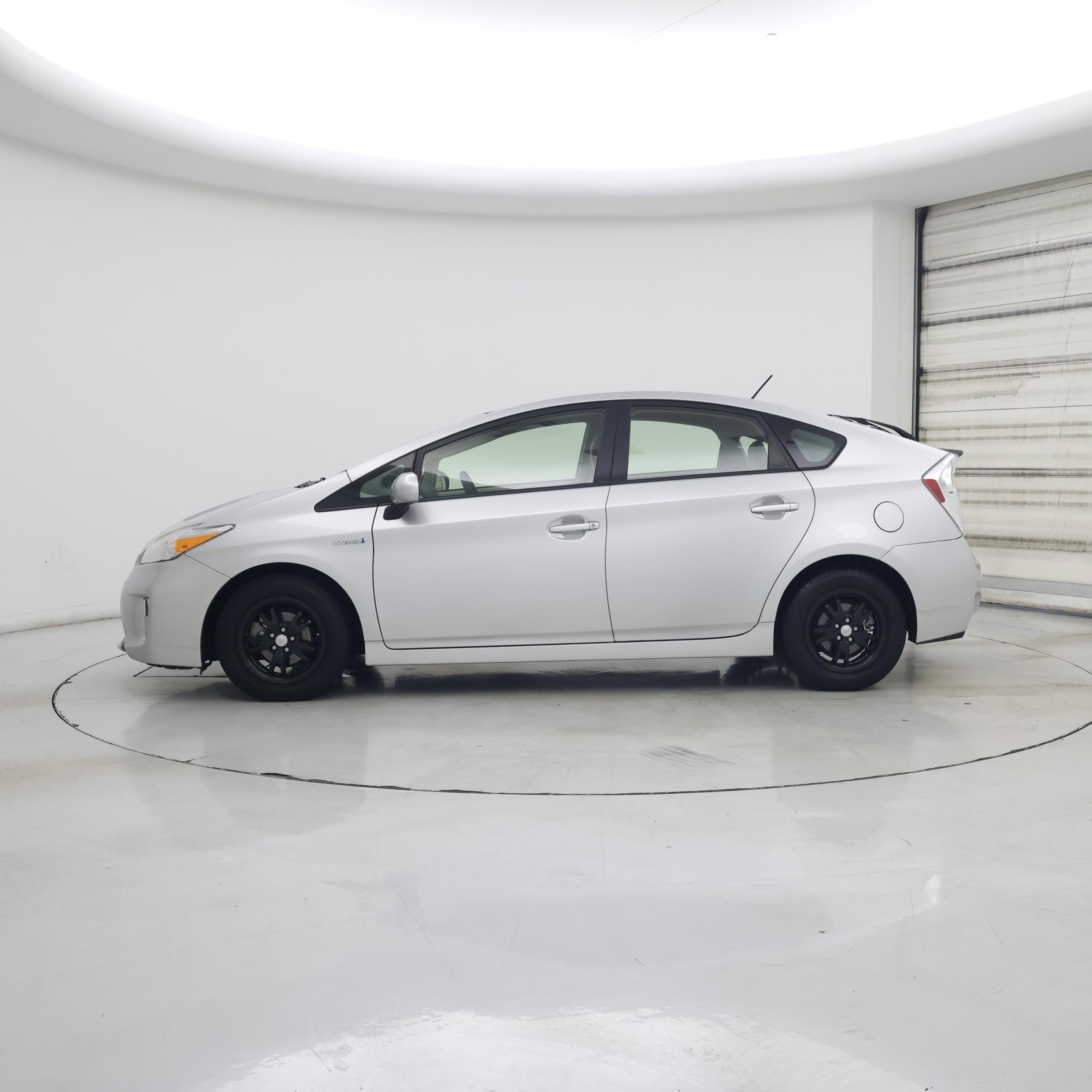 Thumbnail: 2014 Toyota Prius - 3