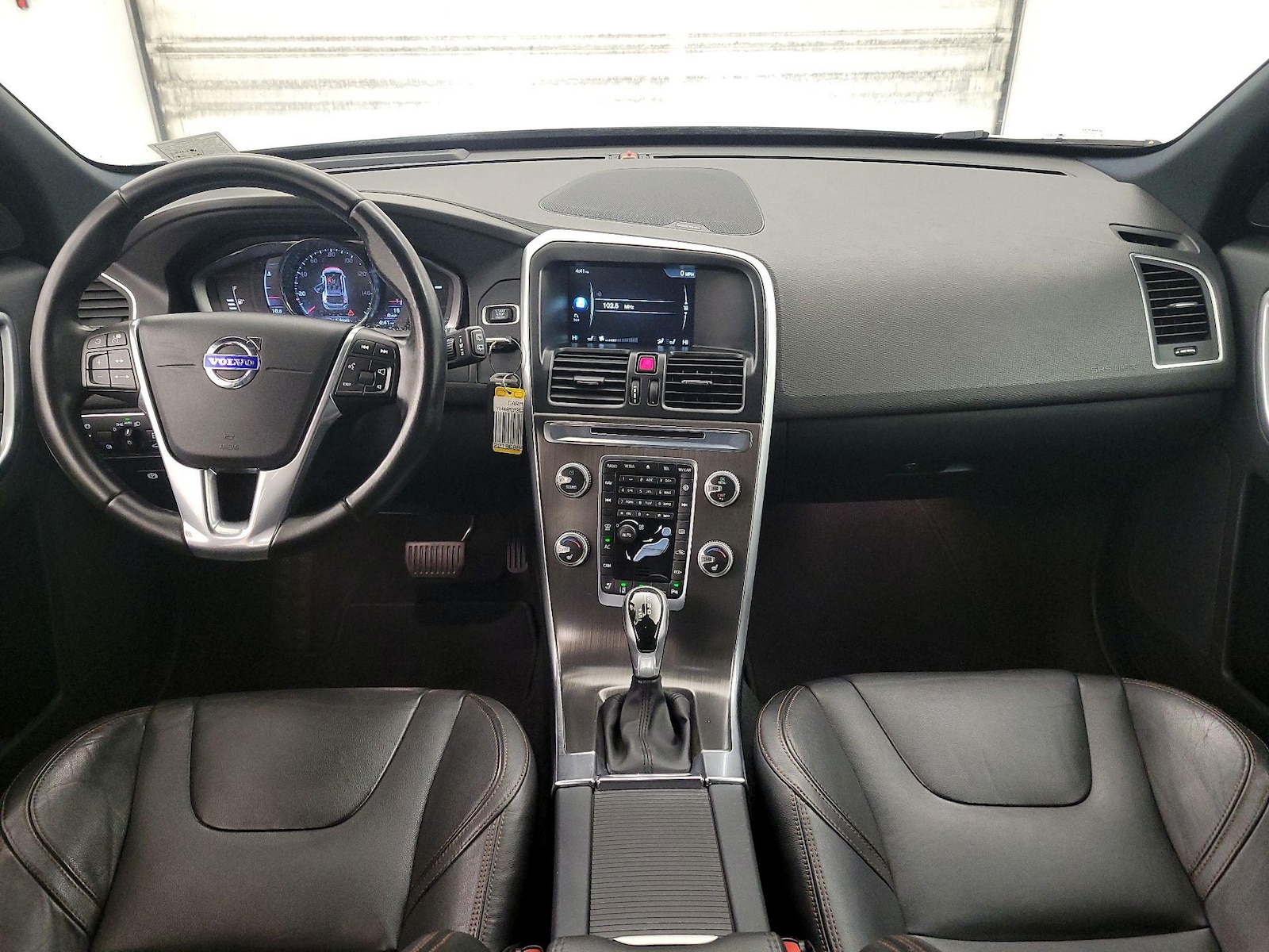 2016 Volvo XC60 Platinum - Photo 10