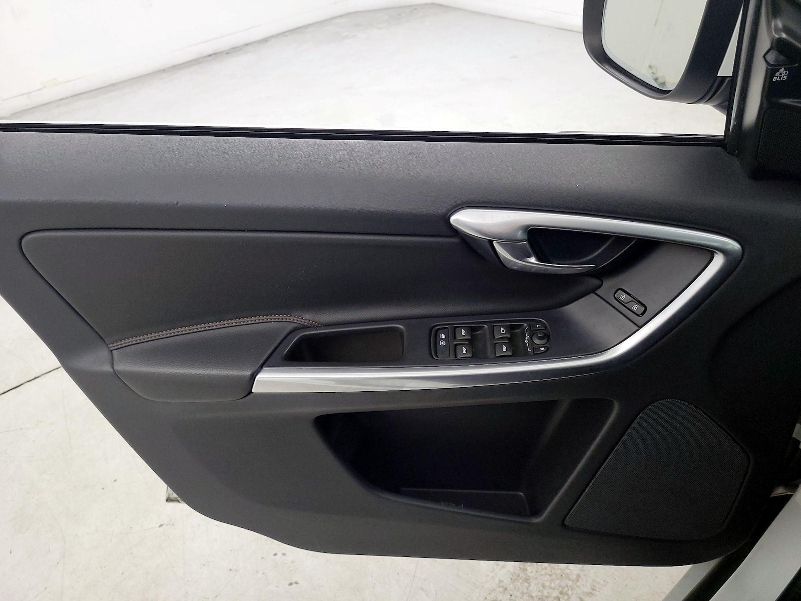 2016 Volvo XC60 Platinum - Photo 13