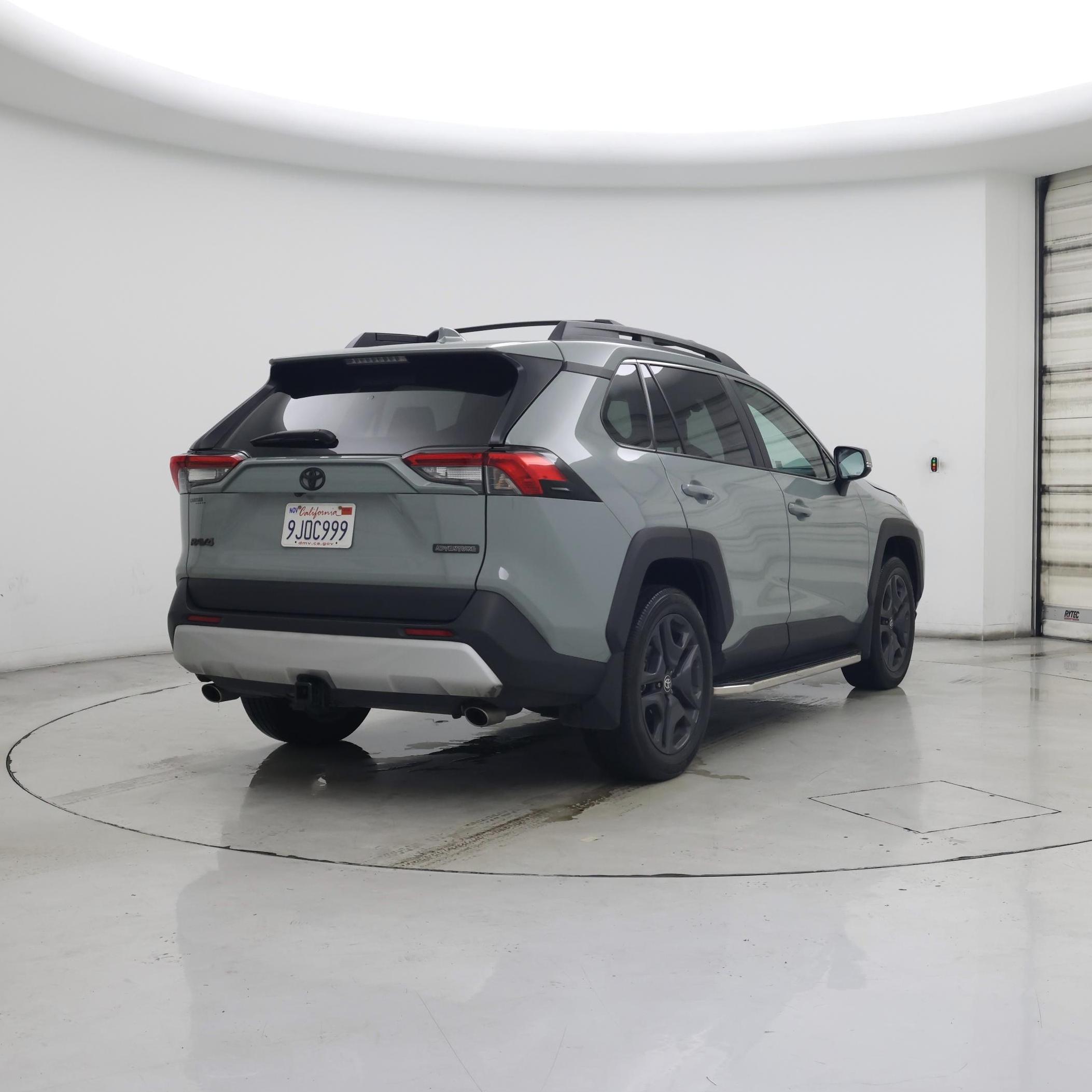 Thumbnail: 2023 Toyota RAV4 - 8
