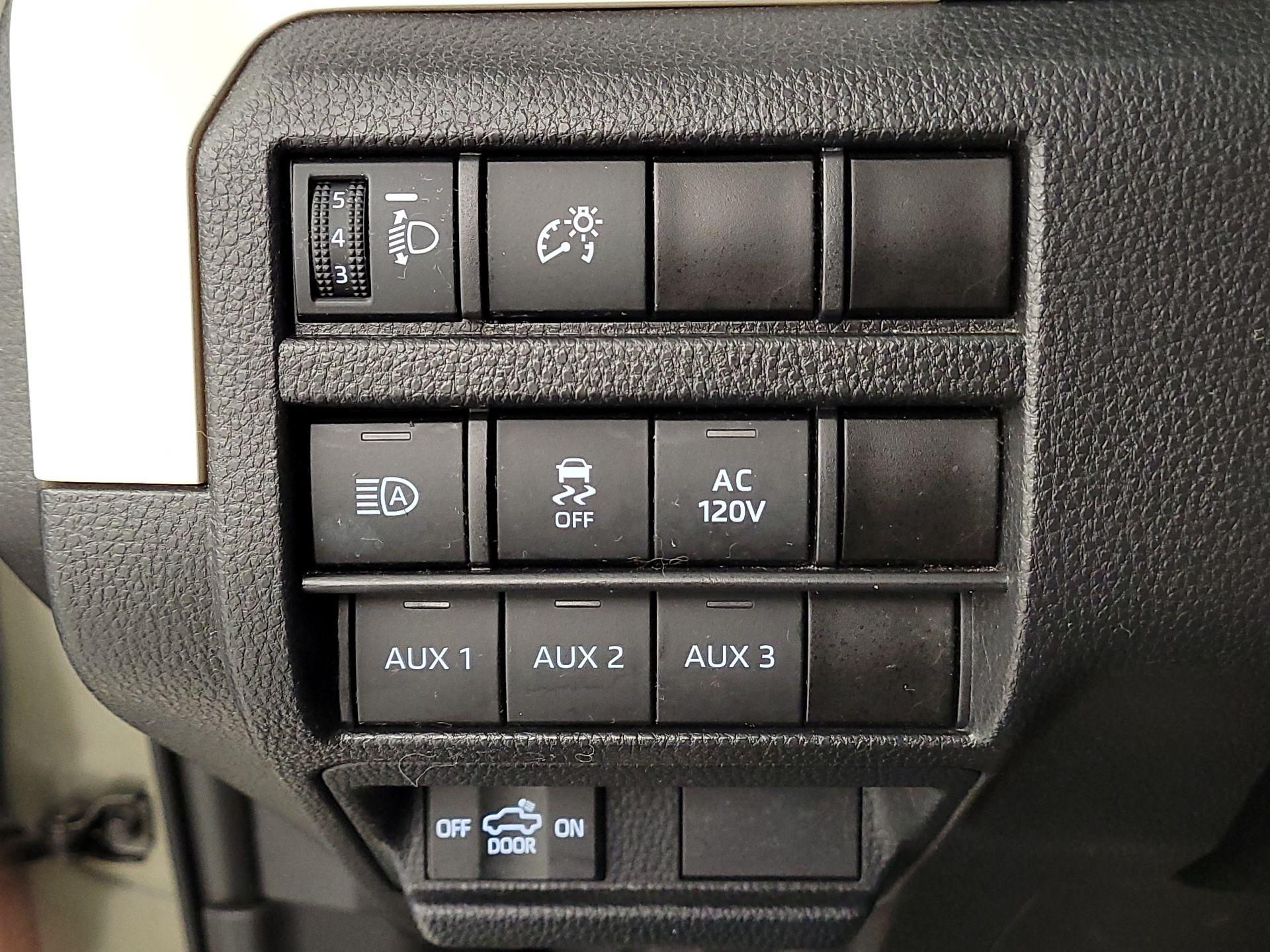 Thumbnail: 2024 Toyota Tacoma - 13