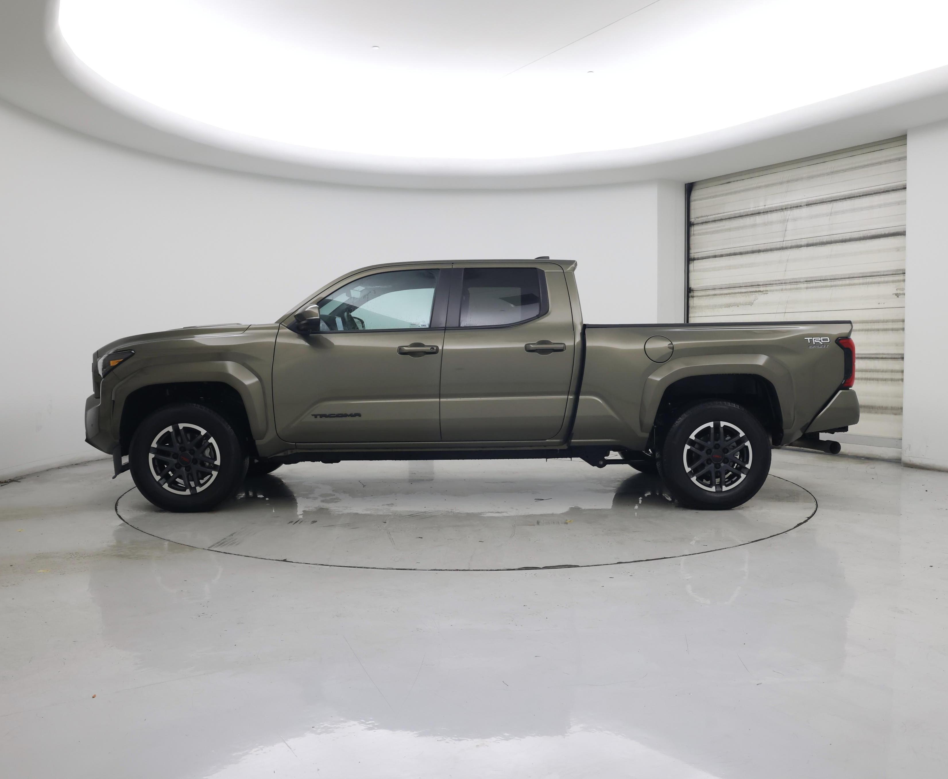 Thumbnail: 2024 Toyota Tacoma - 3
