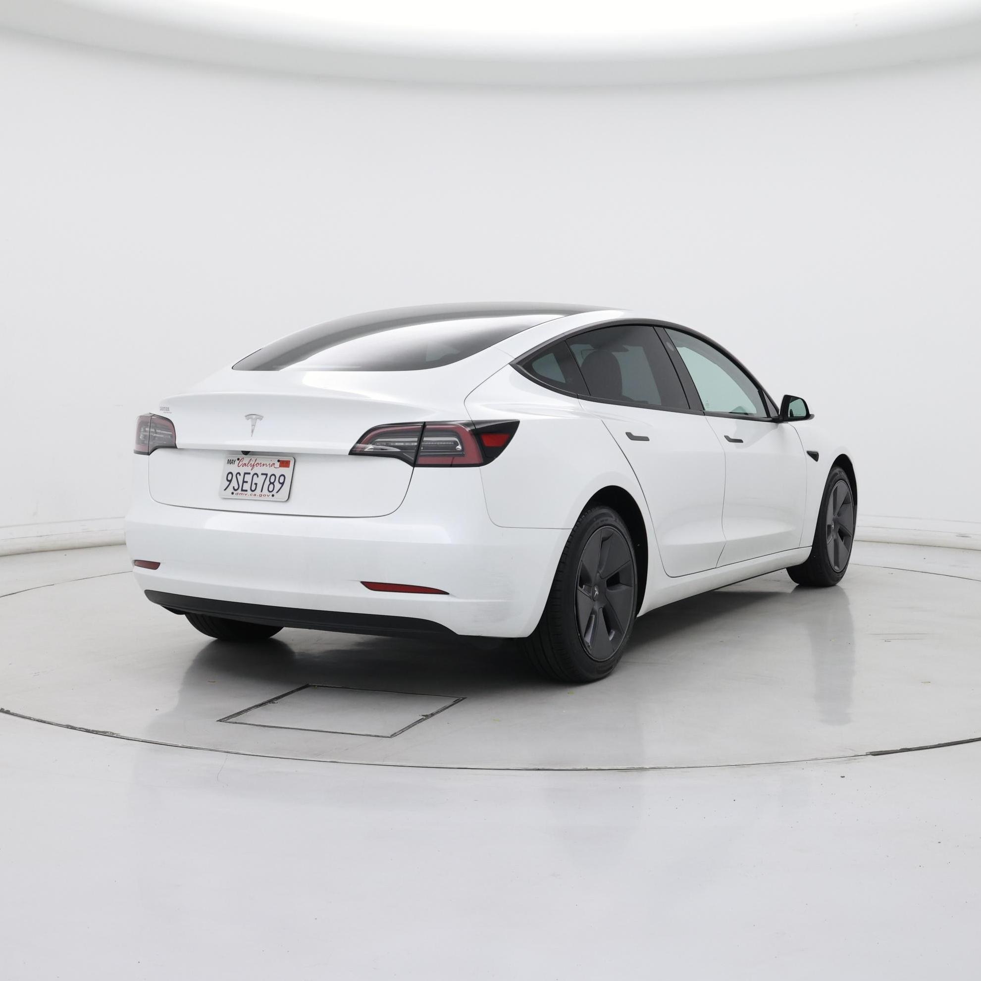 Thumbnail: 2023 Tesla Model 3 - 8