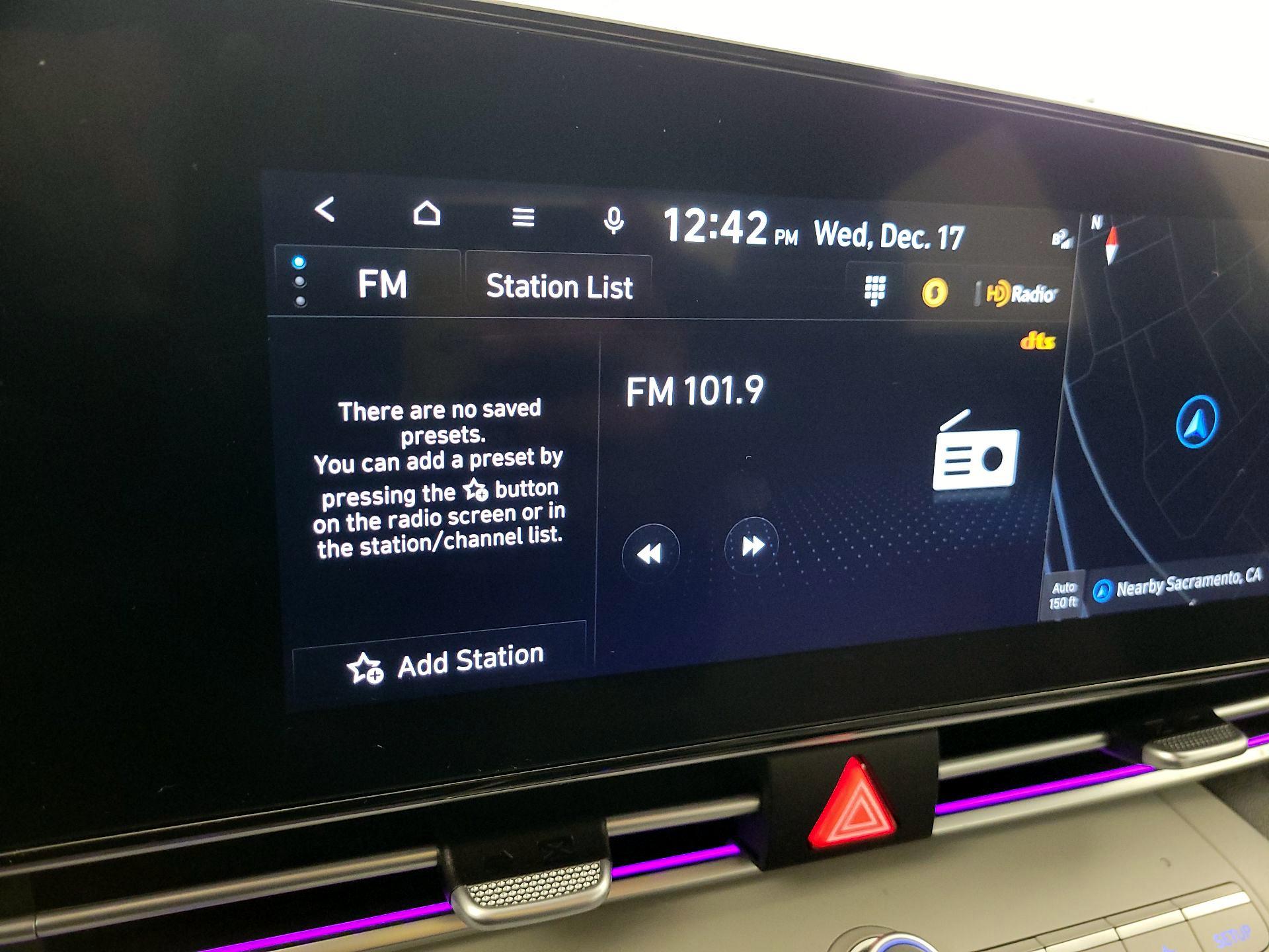 Thumbnail: 2023 Hyundai Elantra - 13