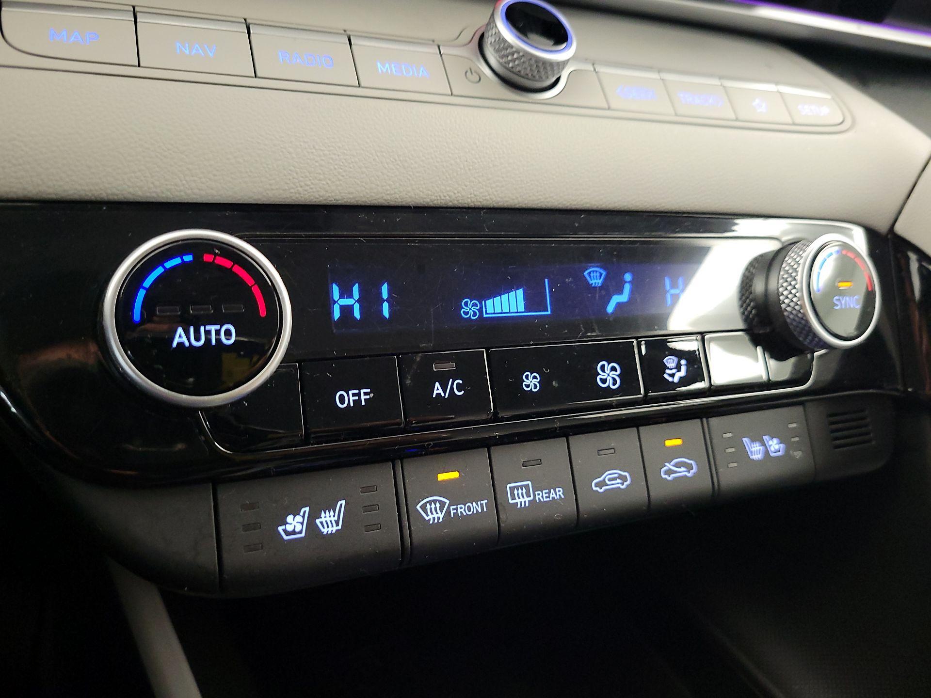 Thumbnail: 2023 Hyundai Elantra - 14