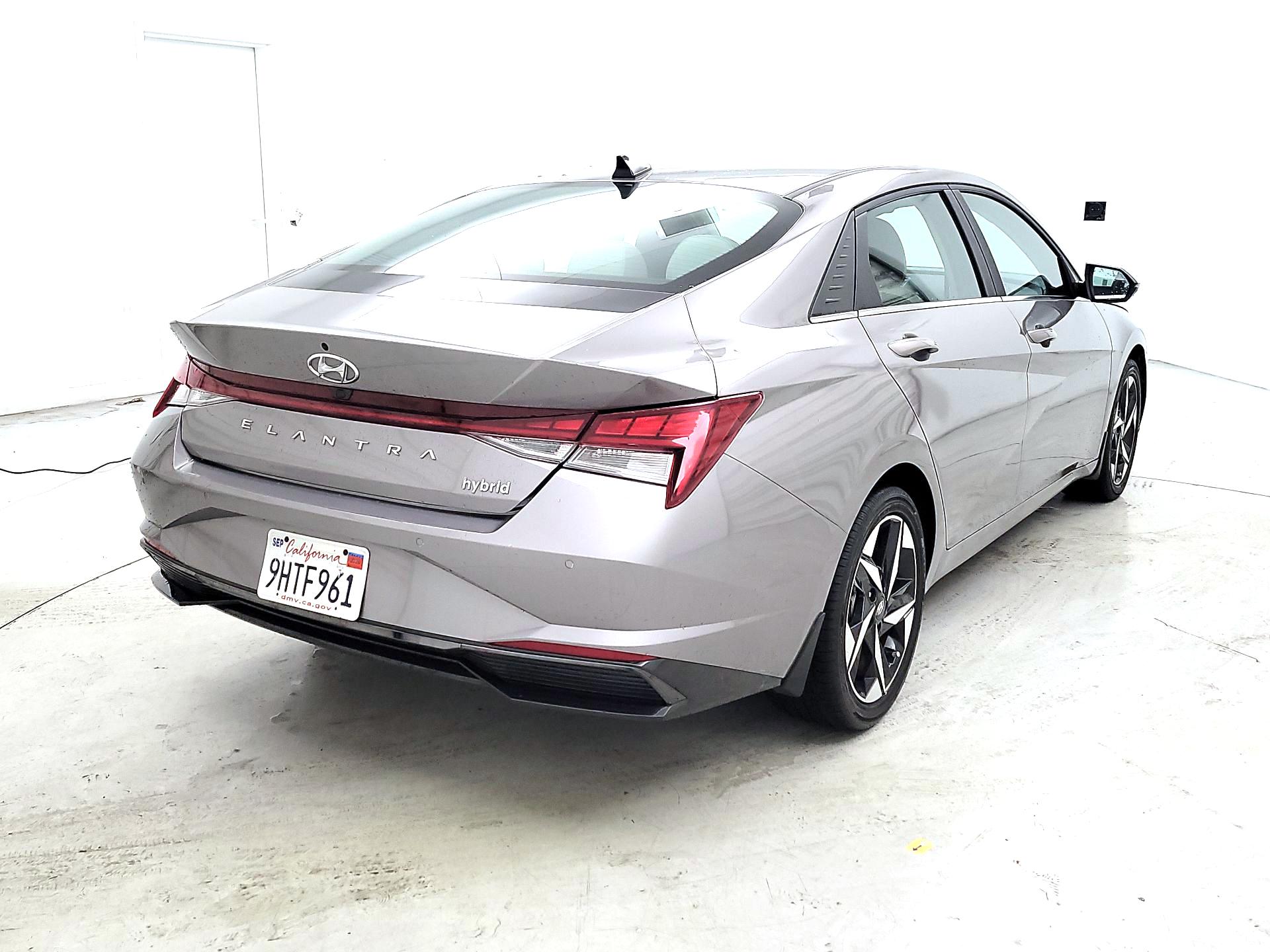 Thumbnail: 2023 Hyundai Elantra - 5