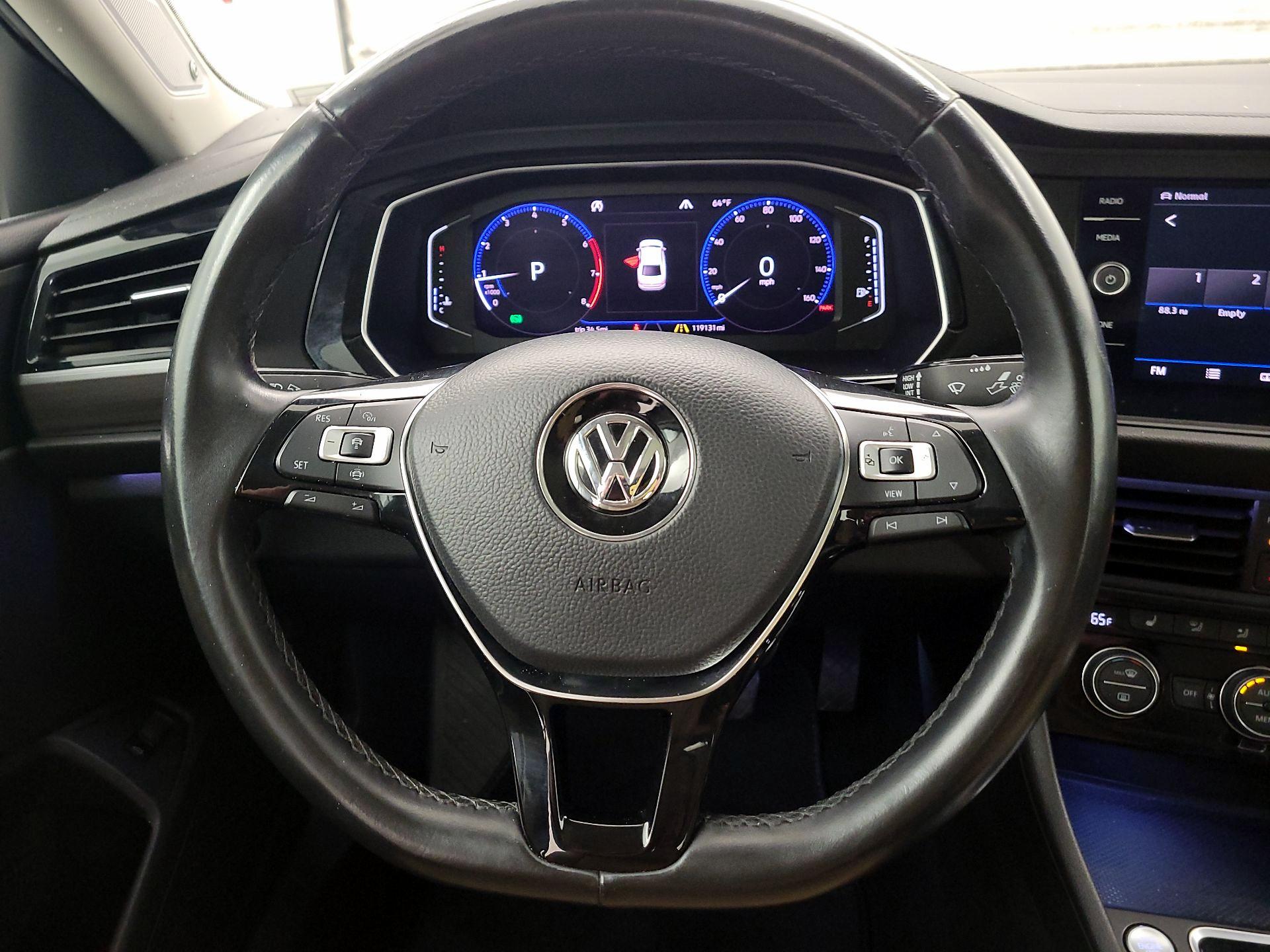 Thumbnail: 2019 Volkswagen Jetta - 10