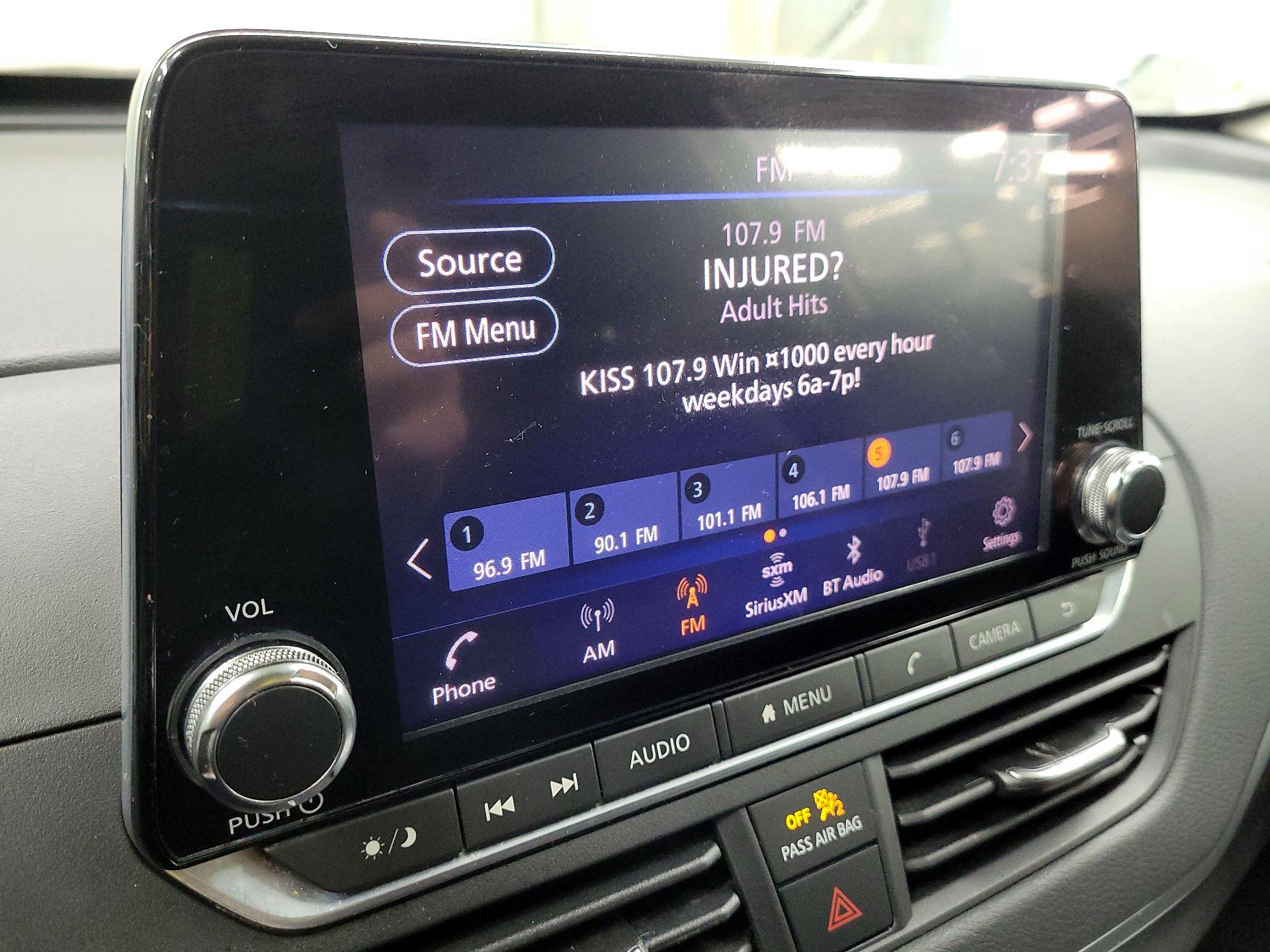 Thumbnail: 2019 Nissan Altima - 15