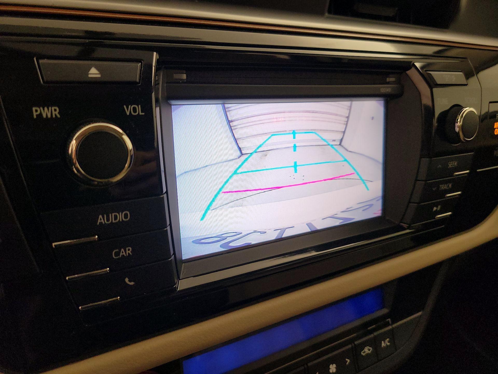 Thumbnail: 2015 Toyota Corolla - 14