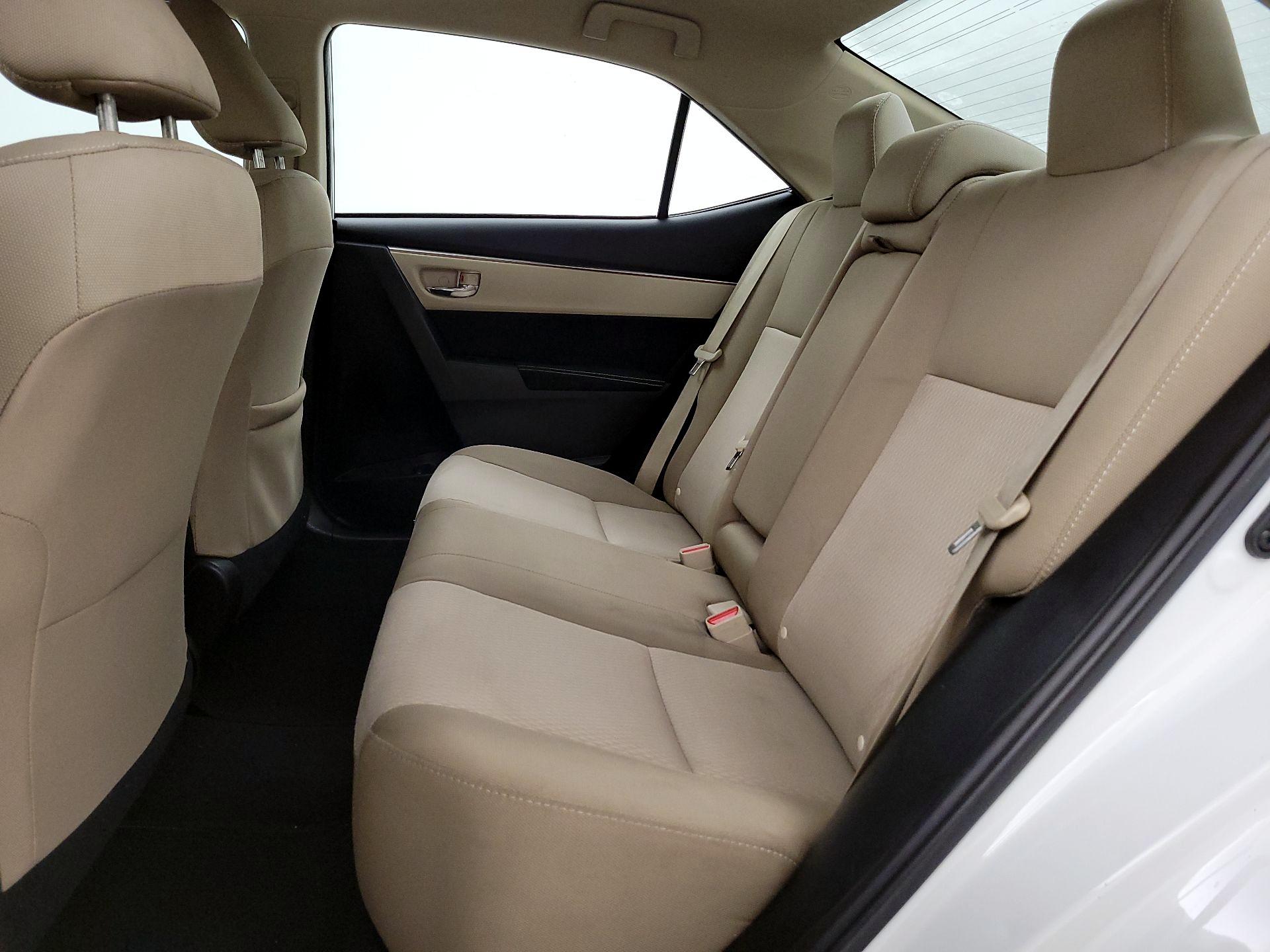 Thumbnail: 2015 Toyota Corolla - 17