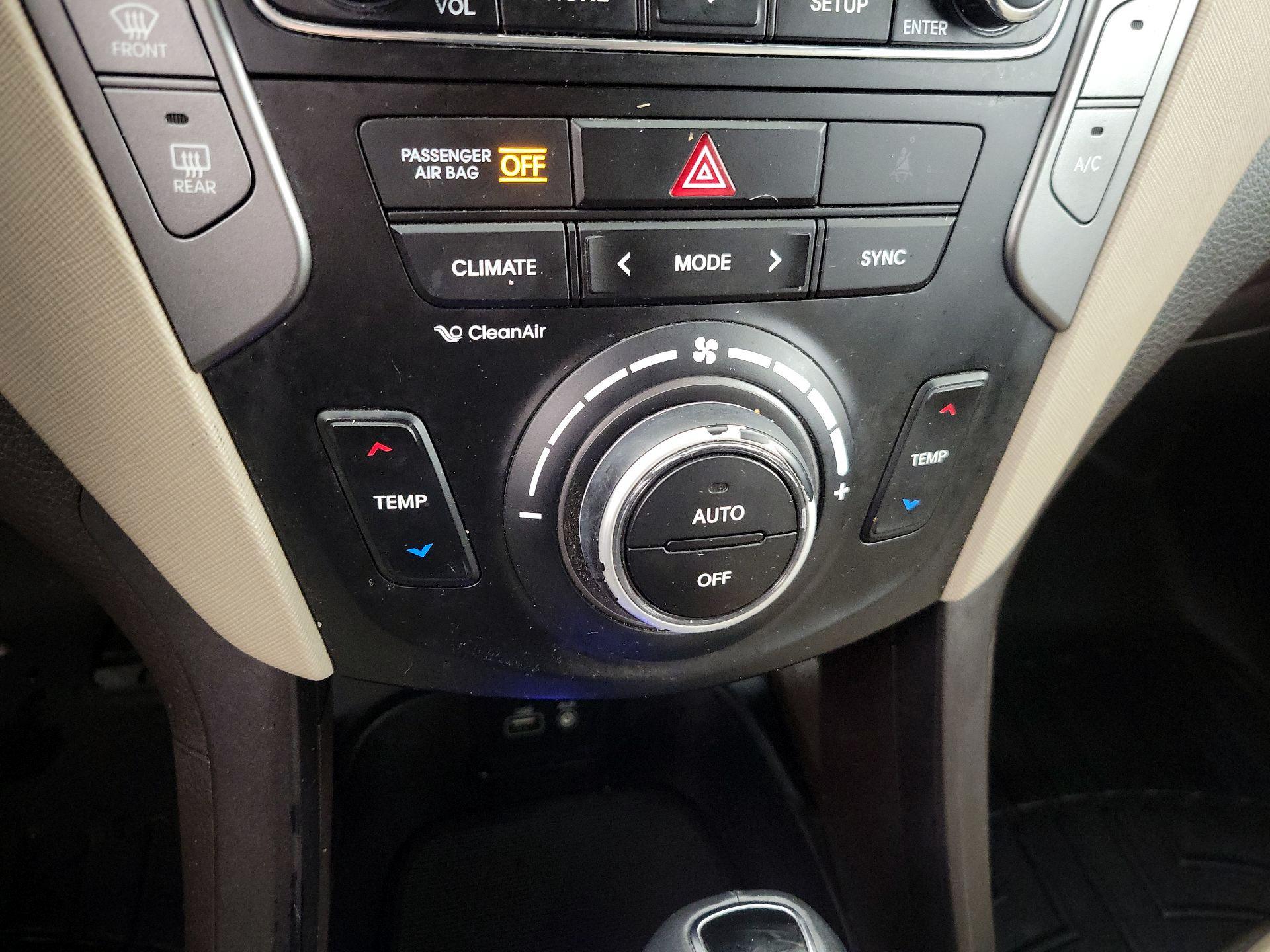 Thumbnail: 2017 Hyundai Santa Fe - 16