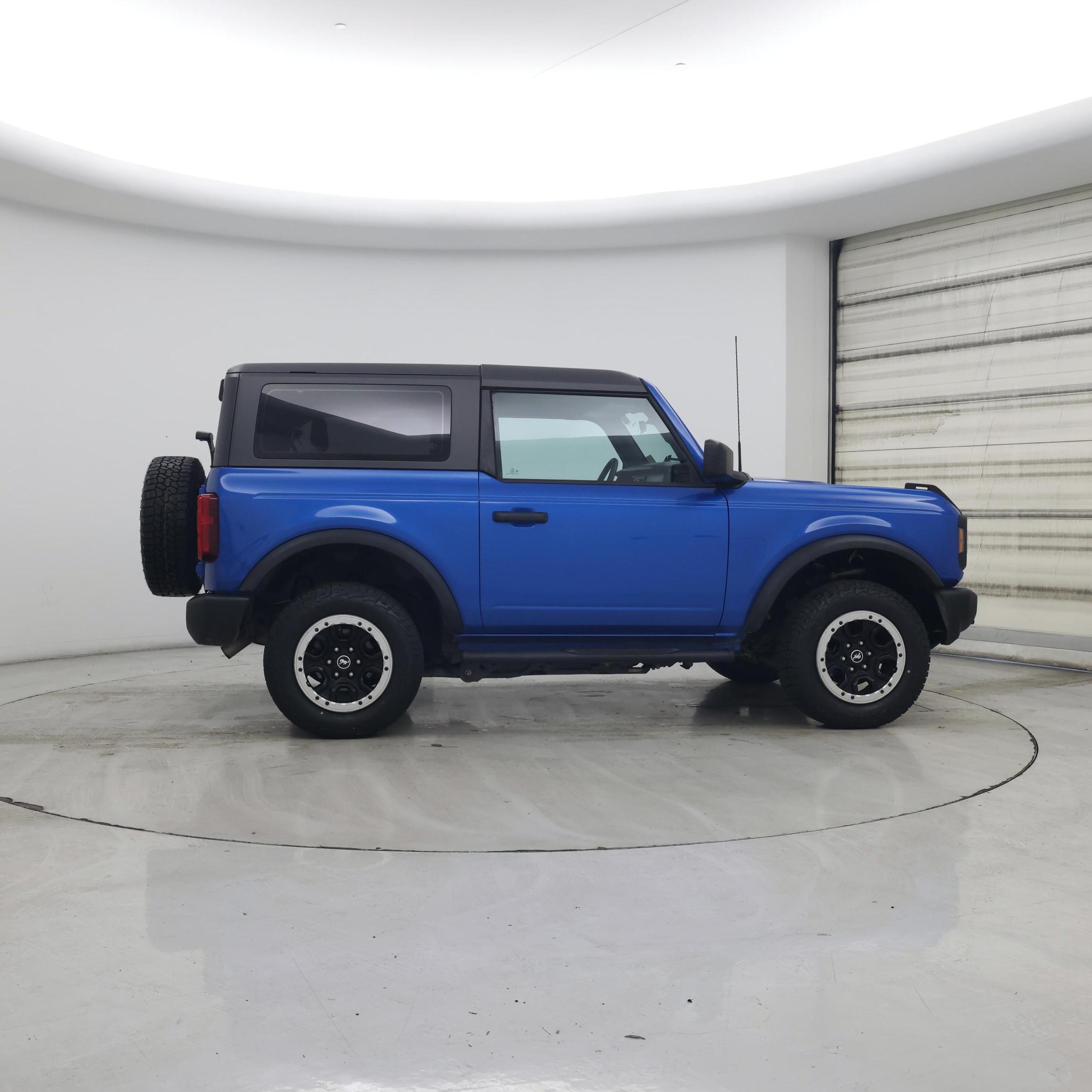 Thumbnail: 2023 Ford Bronco - 7