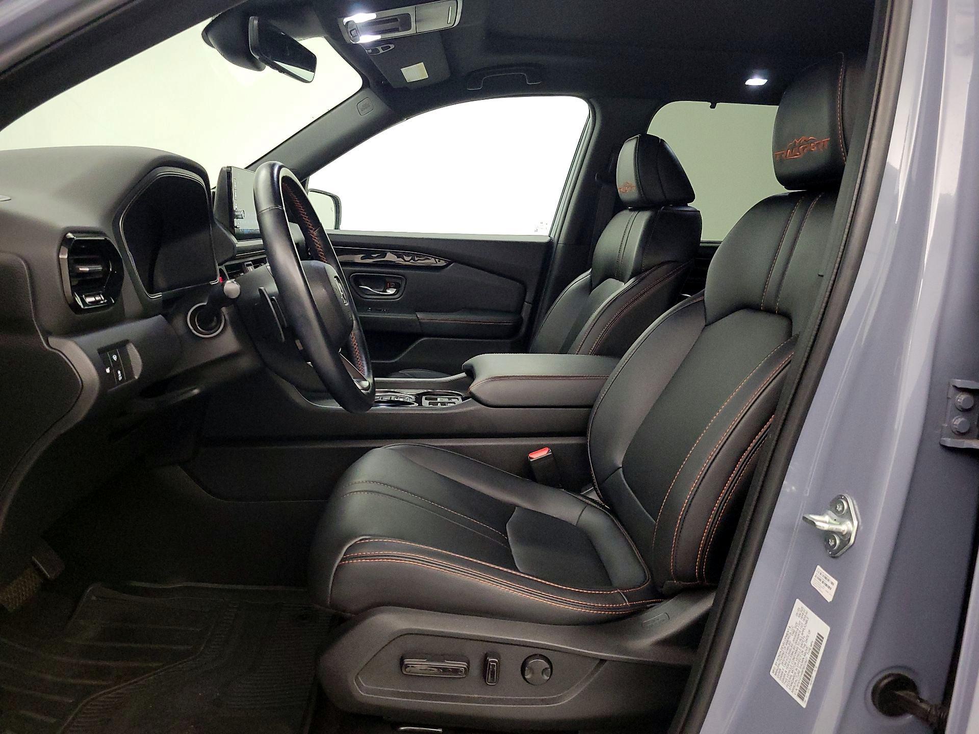 Thumbnail: 2023 Honda Pilot - 11