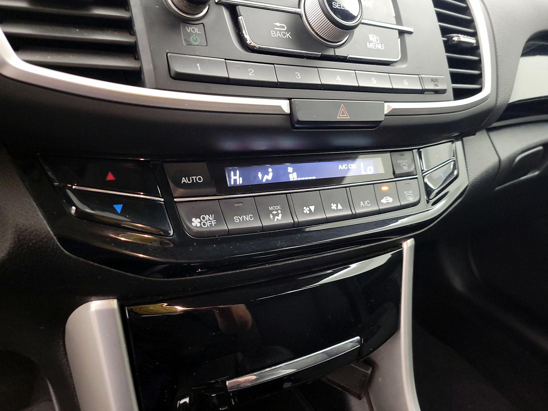 Thumbnail: 2017 Honda Accord - 15