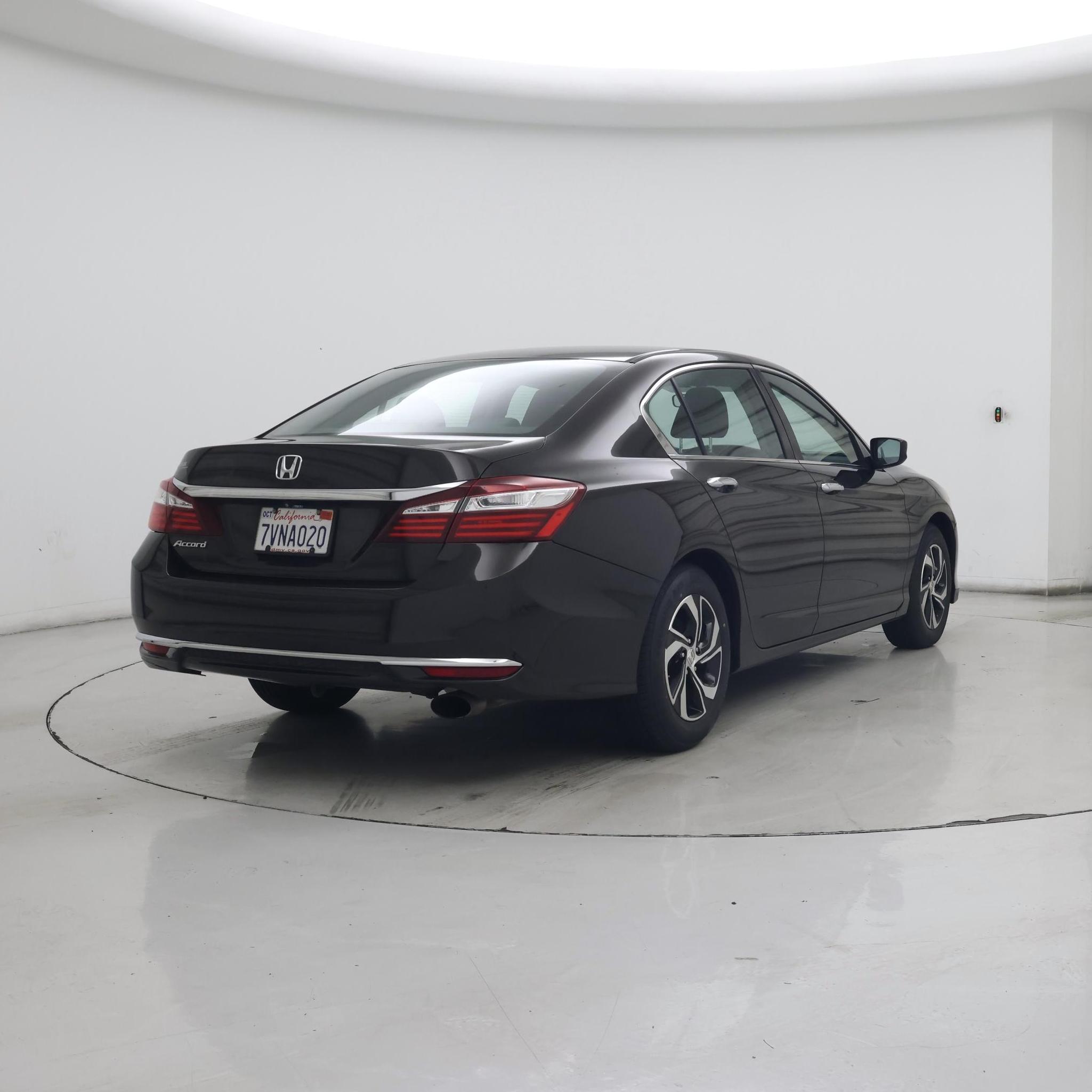 Thumbnail: 2017 Honda Accord - 8