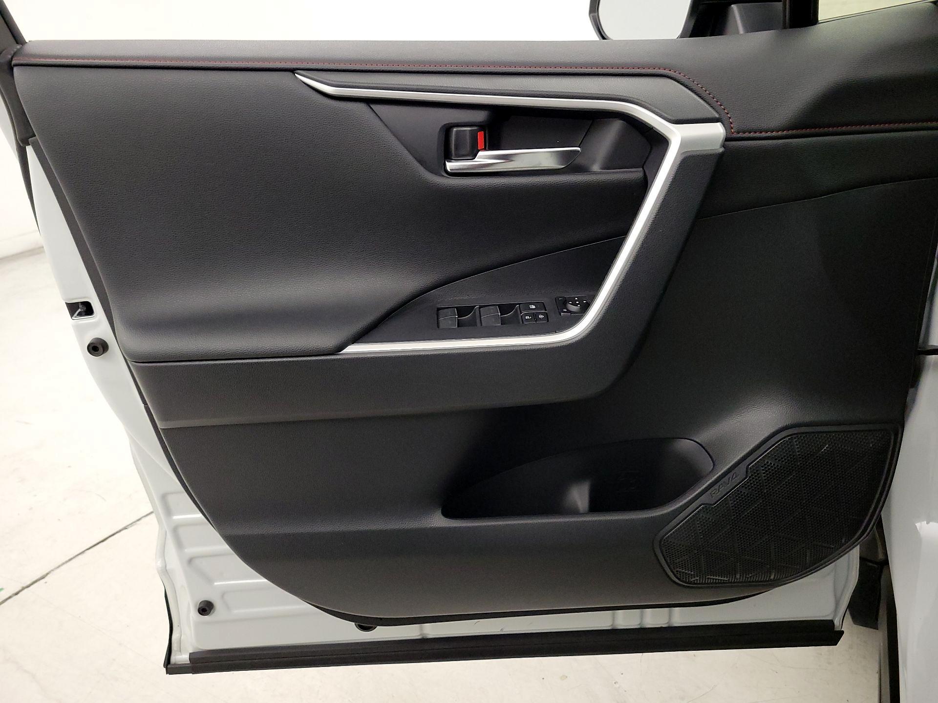 Thumbnail: 2023 Toyota RAV4 - 12