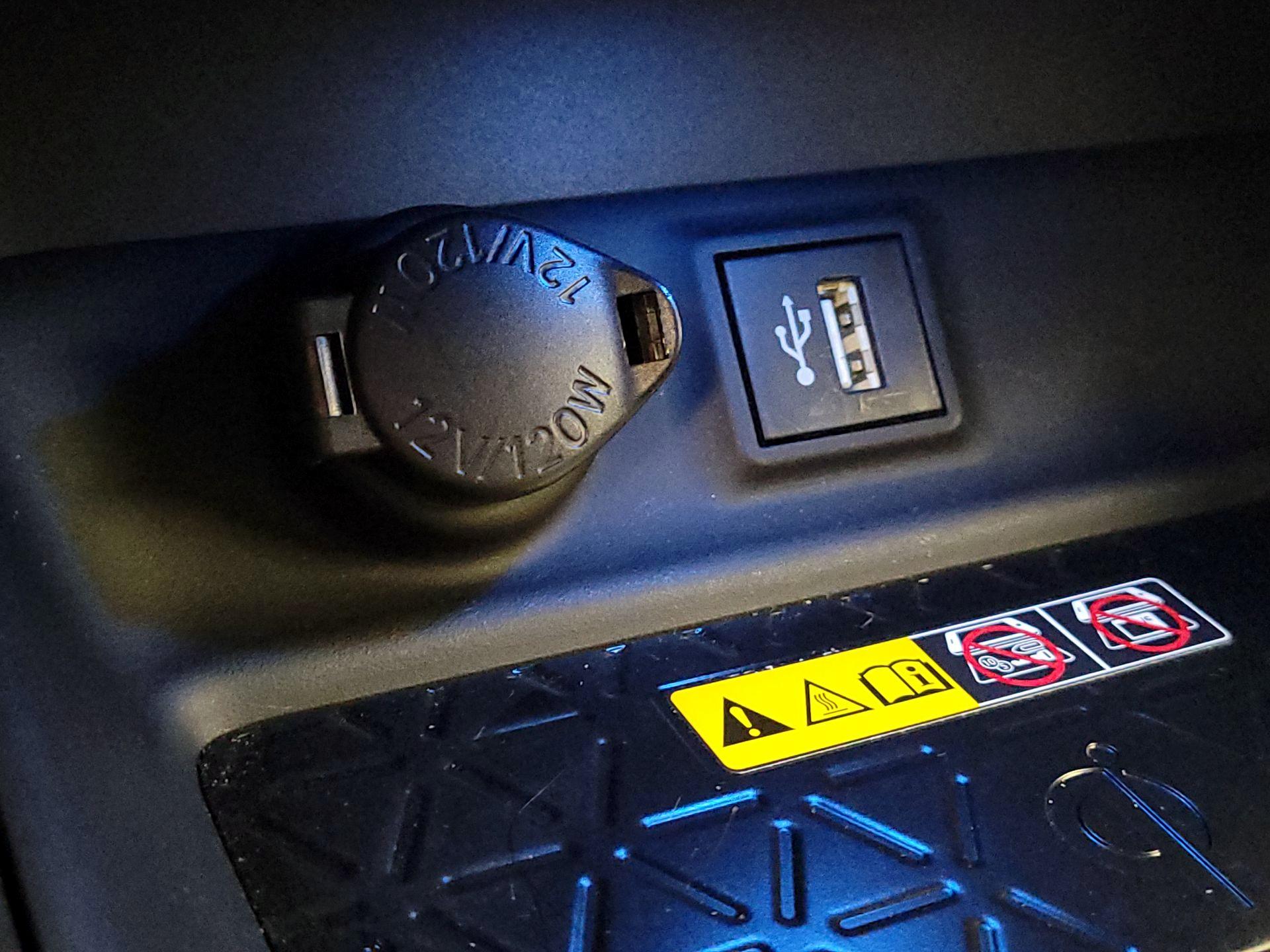 Thumbnail: 2023 Toyota RAV4 - 18