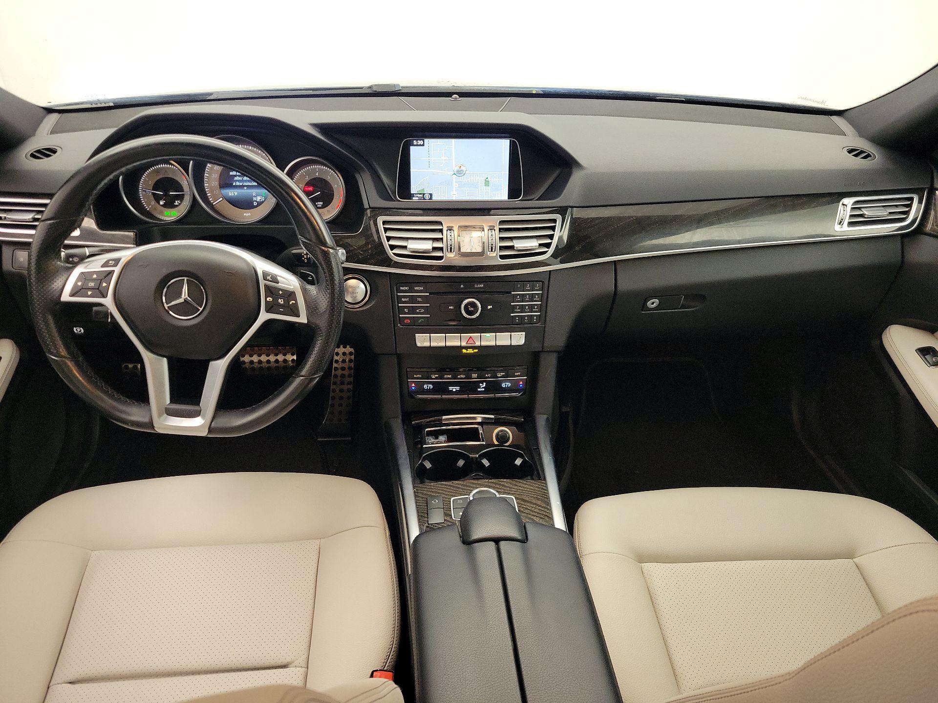 Thumbnail: 2016 Mercedes-Benz E-Class - 9