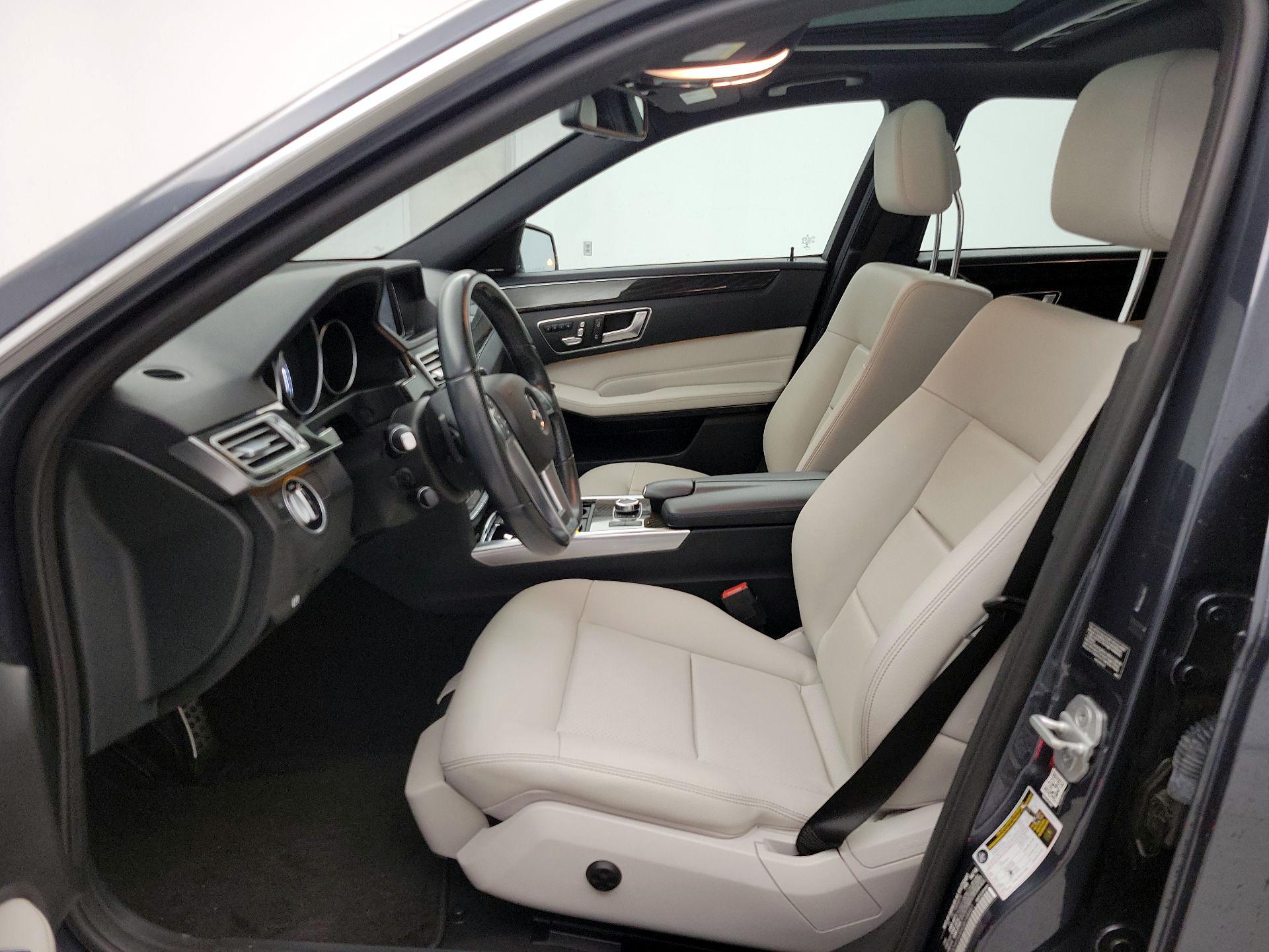 Thumbnail: 2016 Mercedes-Benz E-Class - 11