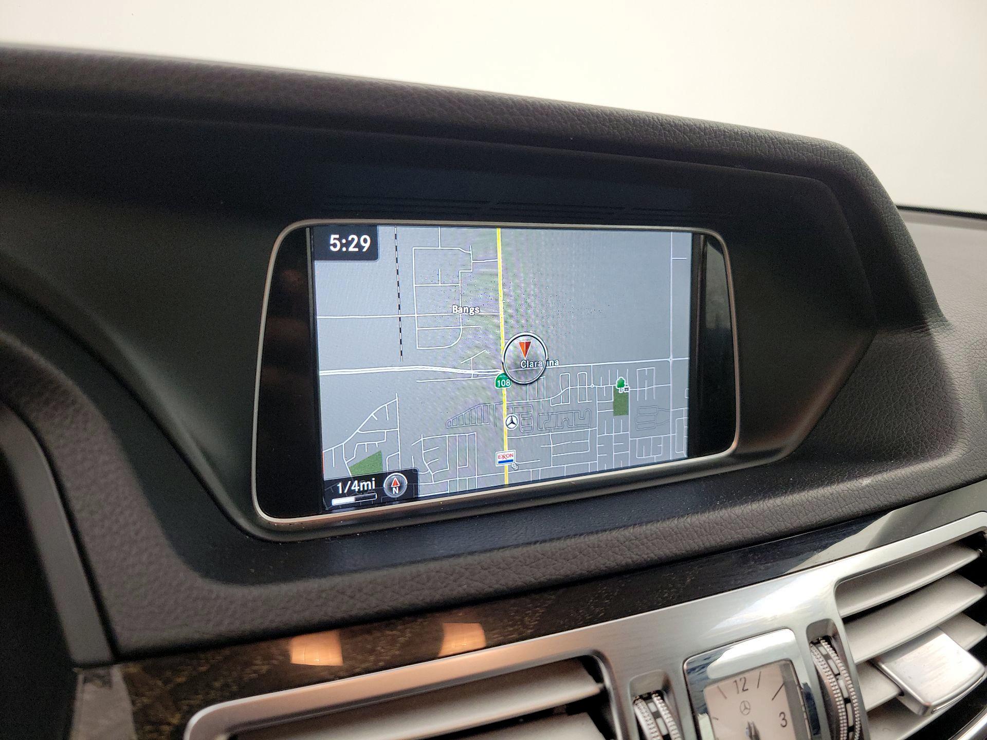 Thumbnail: 2016 Mercedes-Benz E-Class - 14