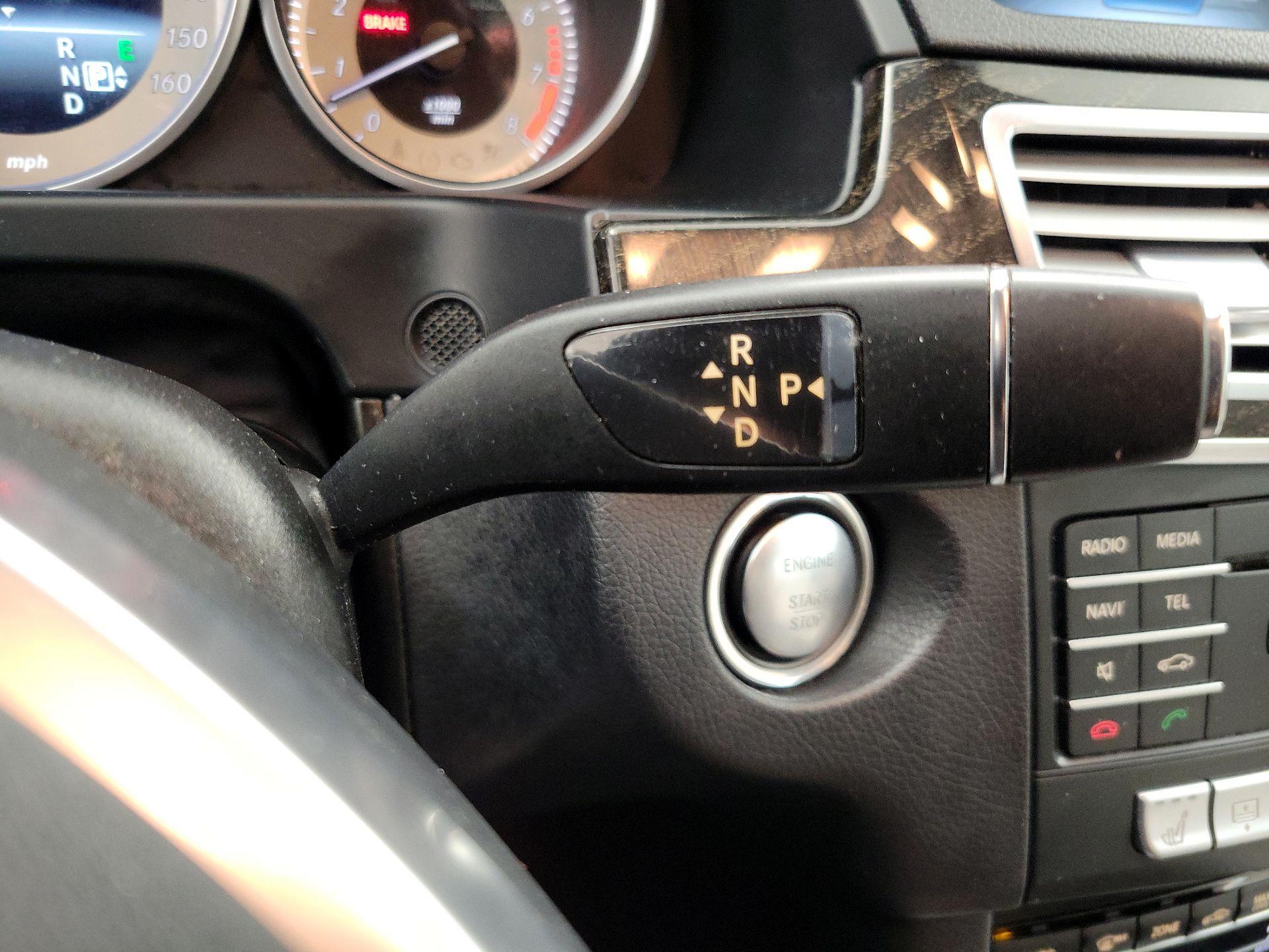 Thumbnail: 2016 Mercedes-Benz E-Class - 18