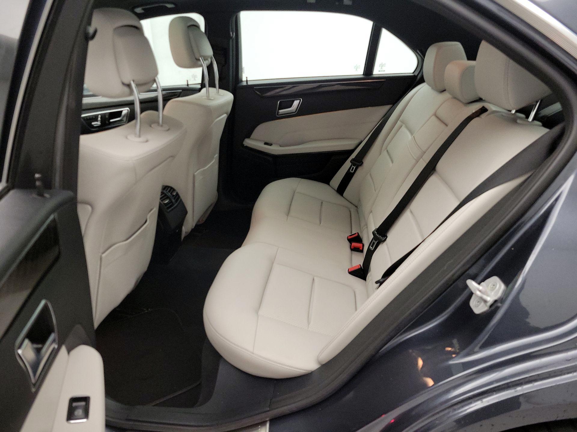 Thumbnail: 2016 Mercedes-Benz E-Class - 20