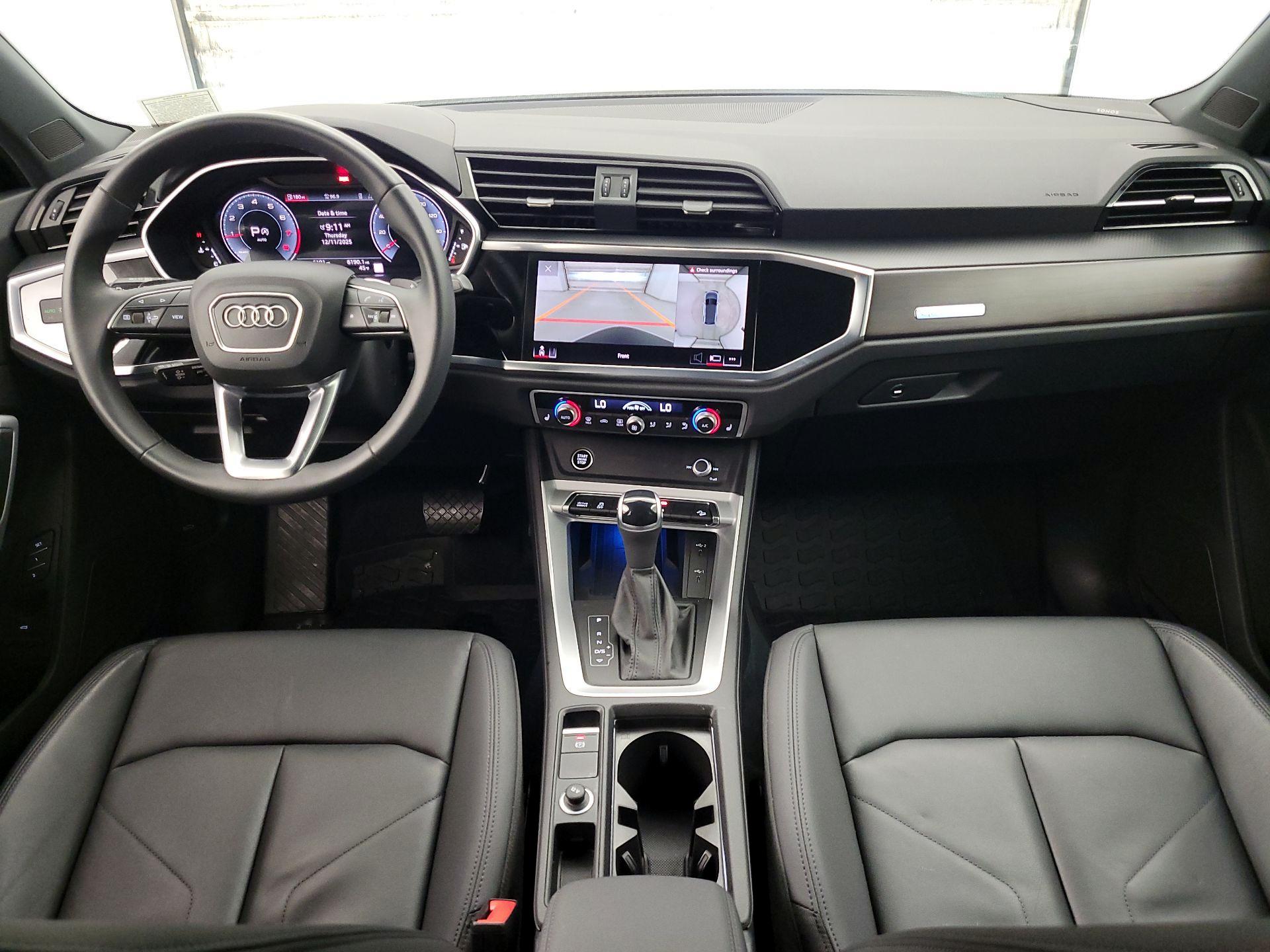 Thumbnail: 2025 Audi Q3 - 9