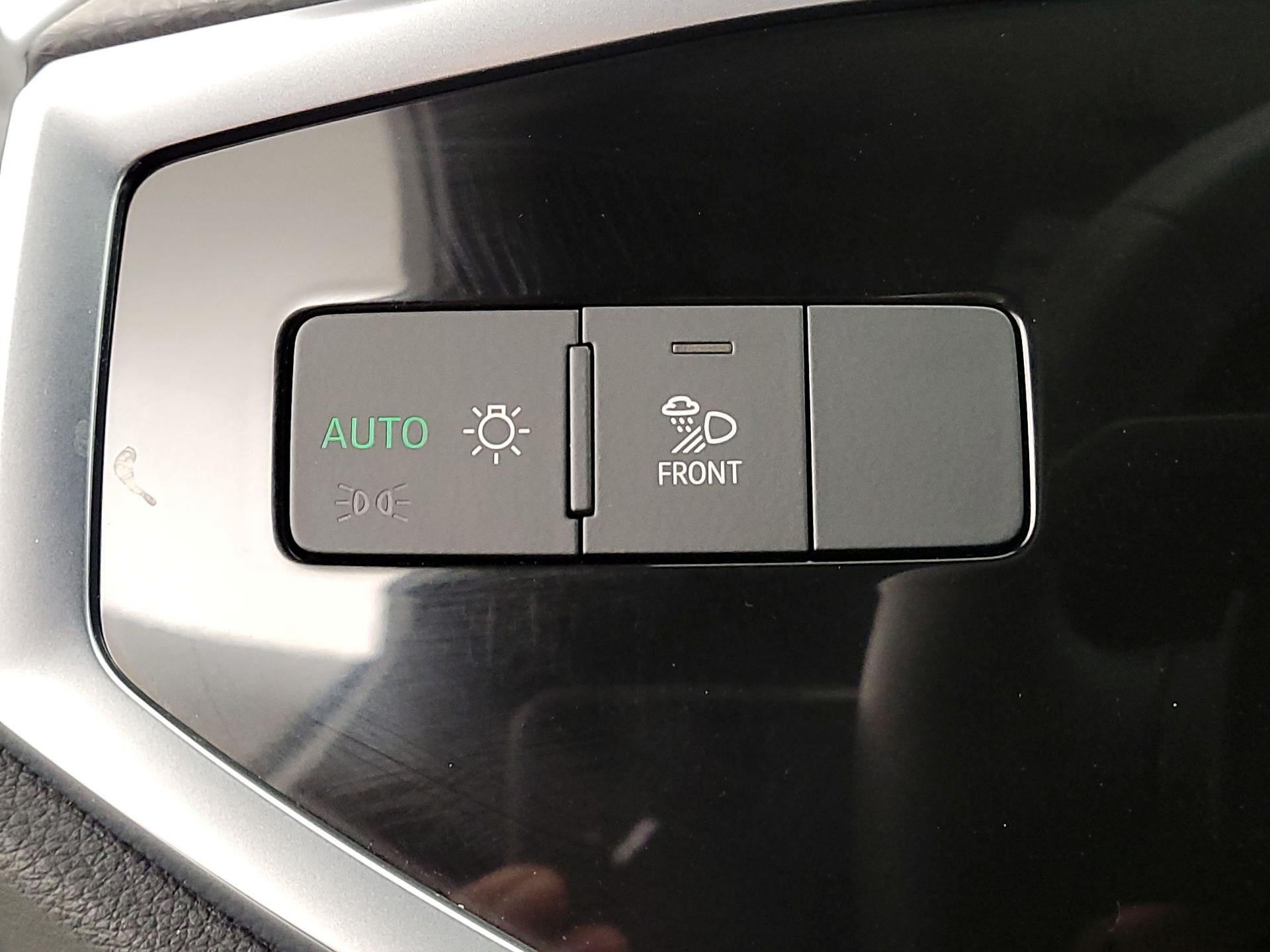 Thumbnail: 2025 Audi Q3 - 13