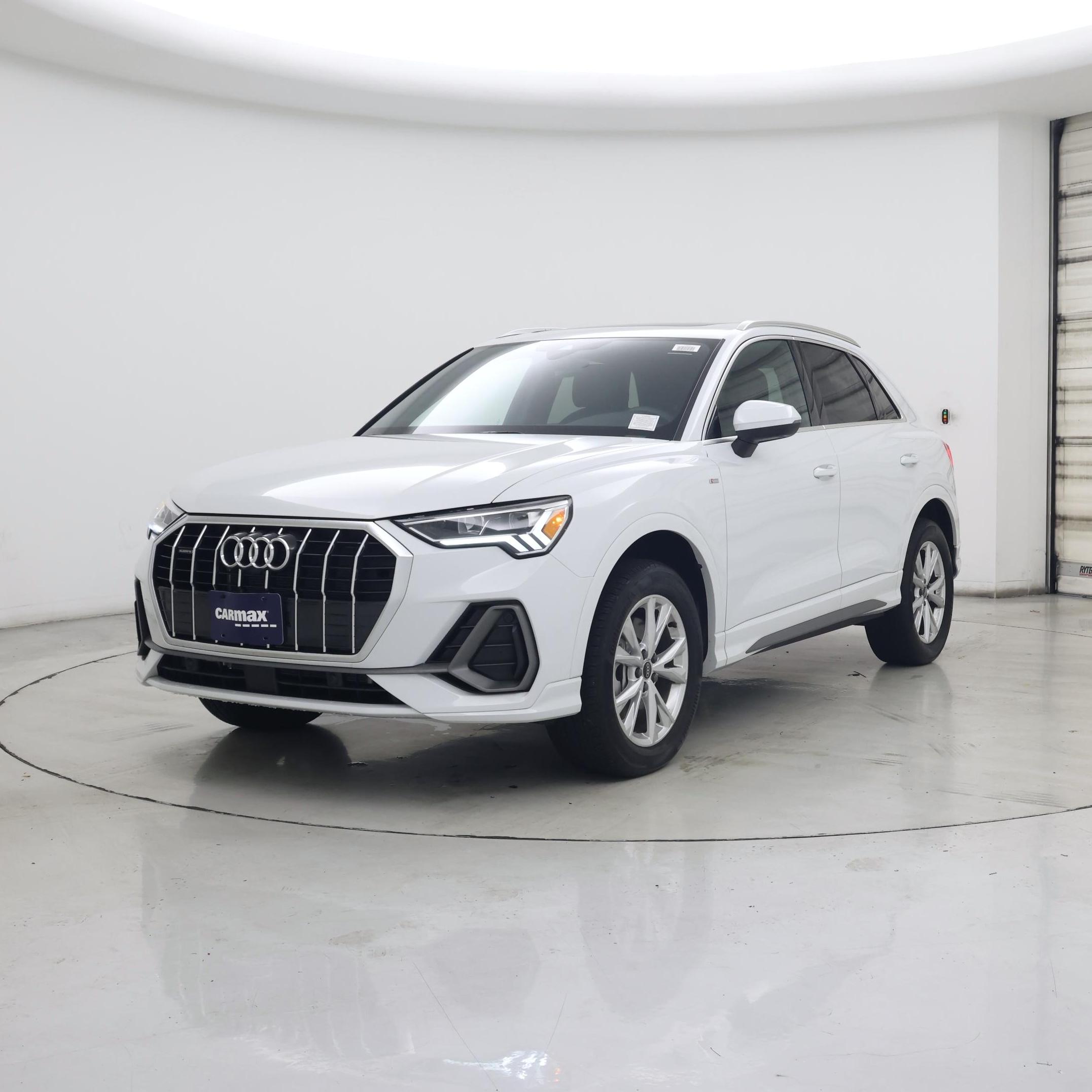 Thumbnail: 2025 Audi Q3 - 4