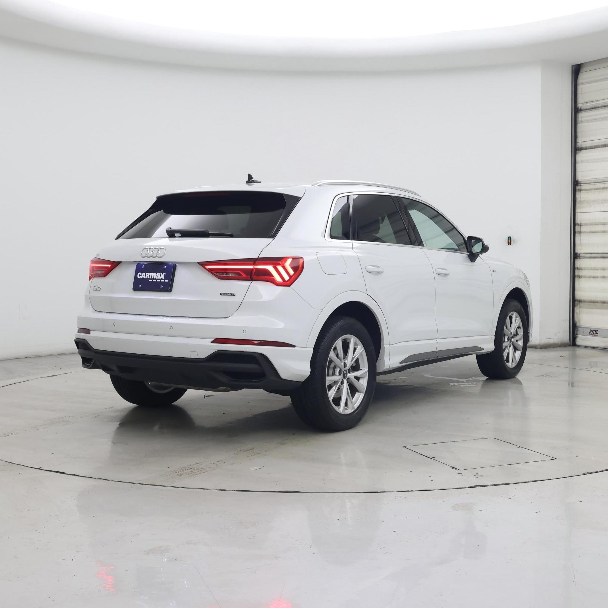 Thumbnail: 2025 Audi Q3 - 8