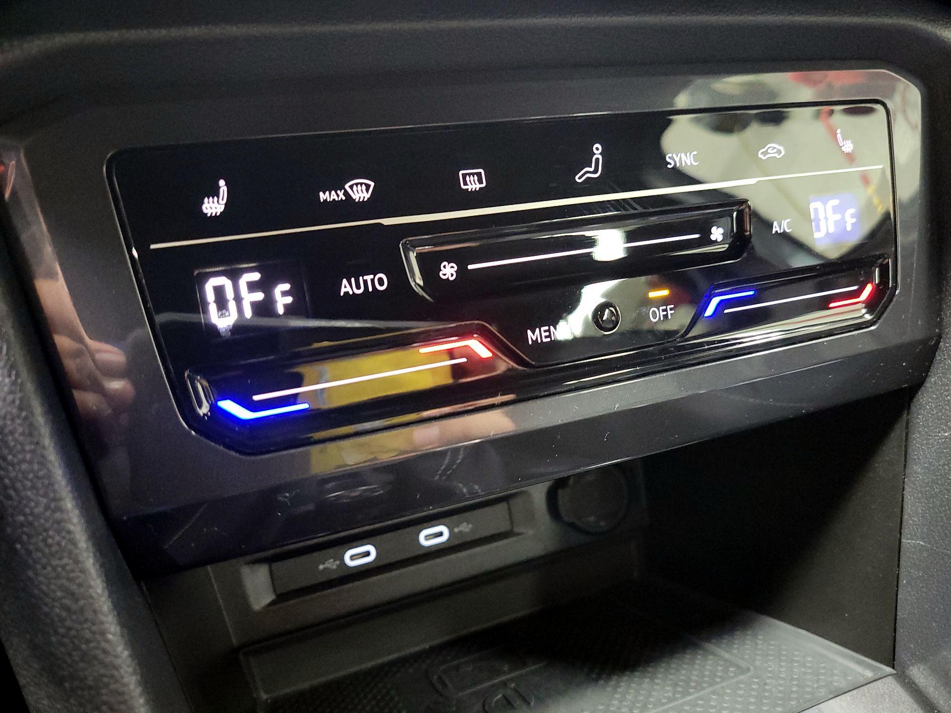 Thumbnail: 2022 Volkswagen Tiguan - 16