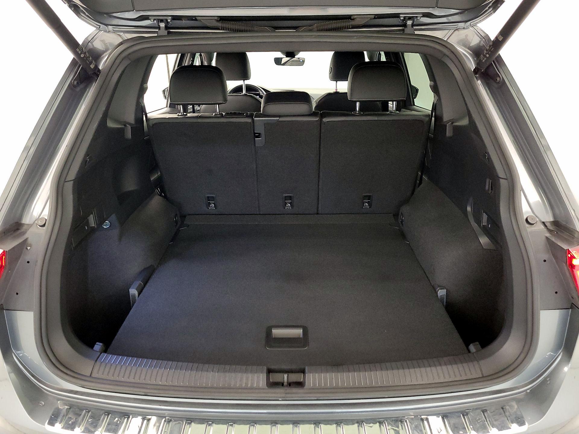 Thumbnail: 2022 Volkswagen Tiguan - 19