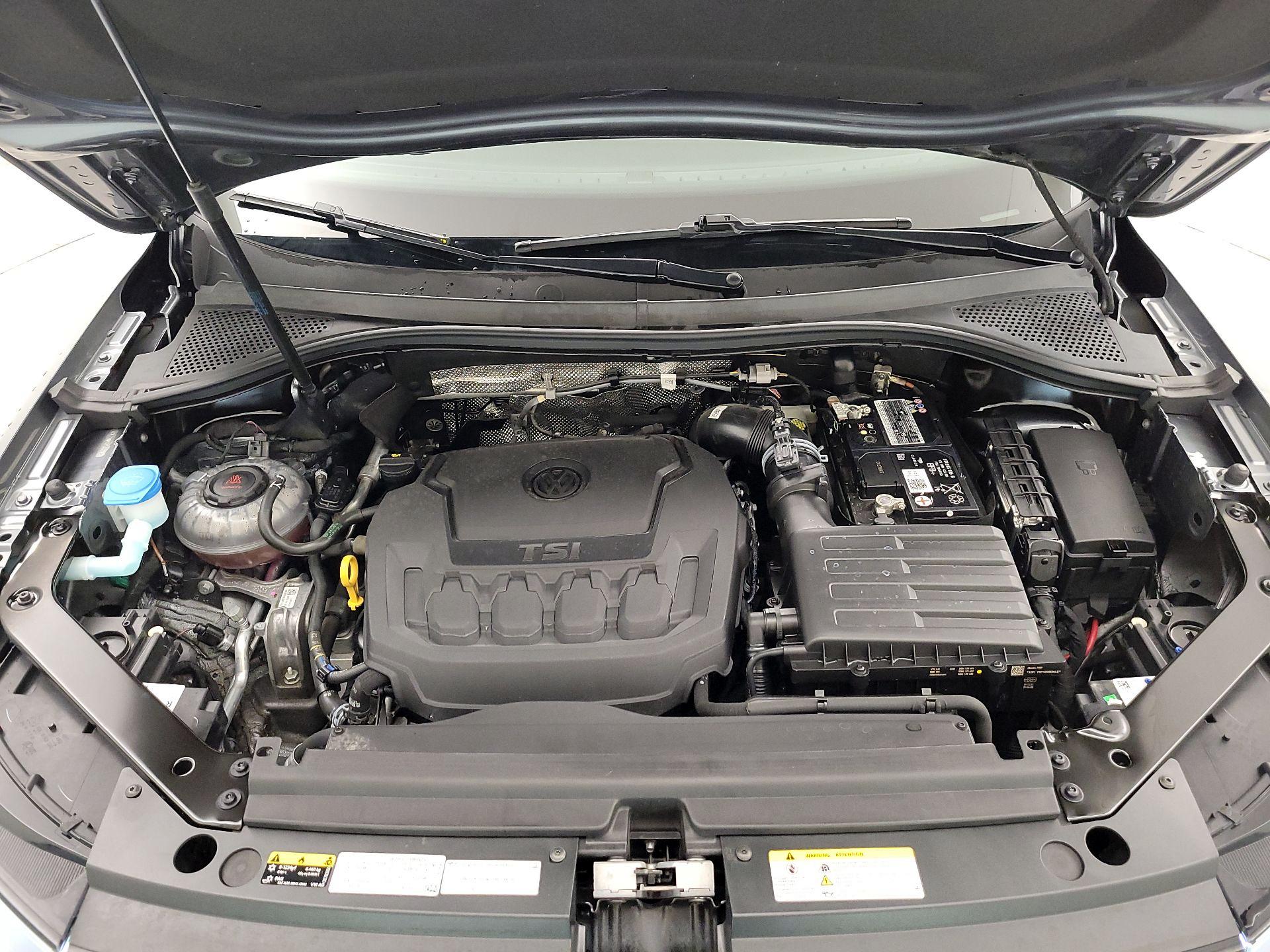 Thumbnail: 2022 Volkswagen Tiguan - 20