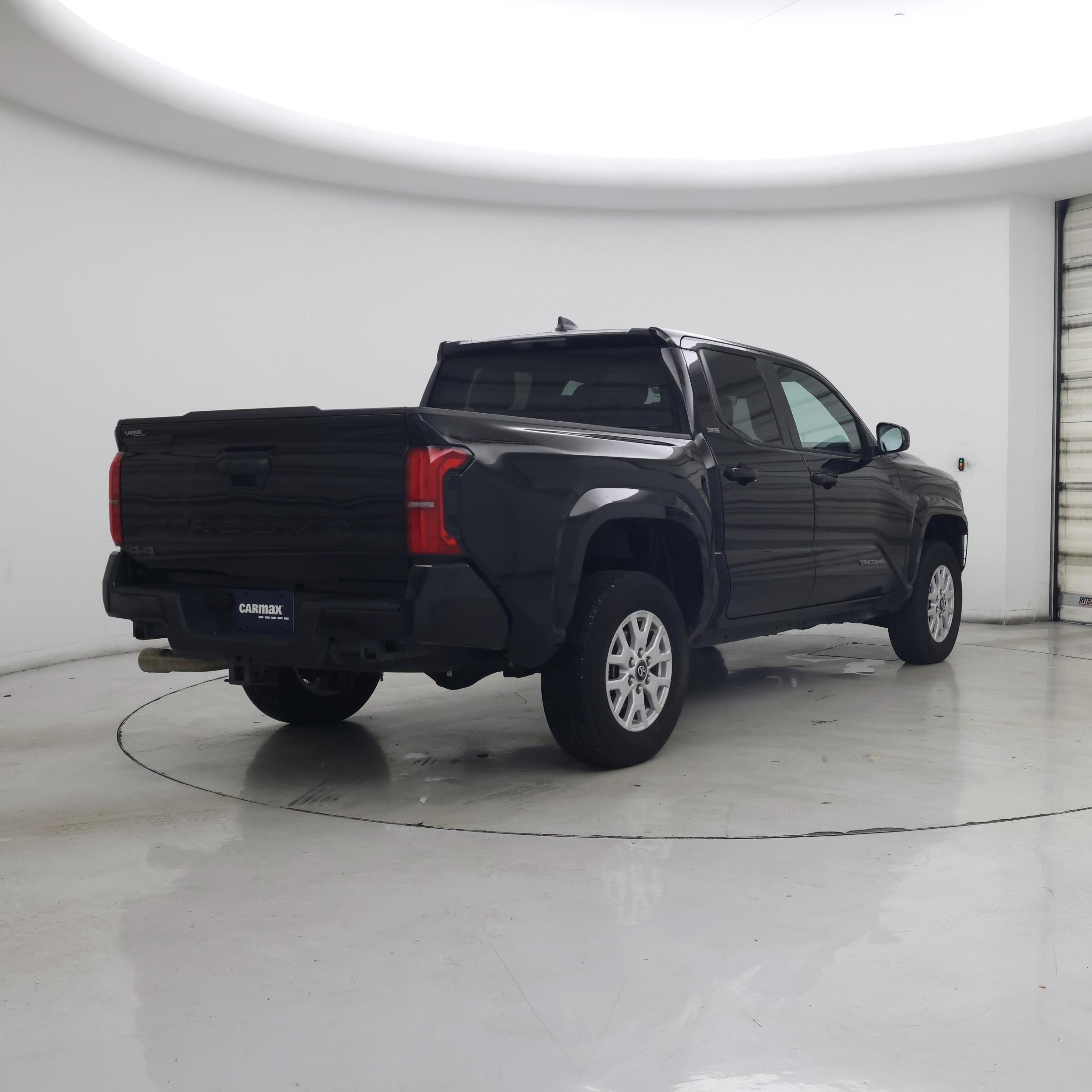 Thumbnail: 2024 Toyota Tacoma - 8