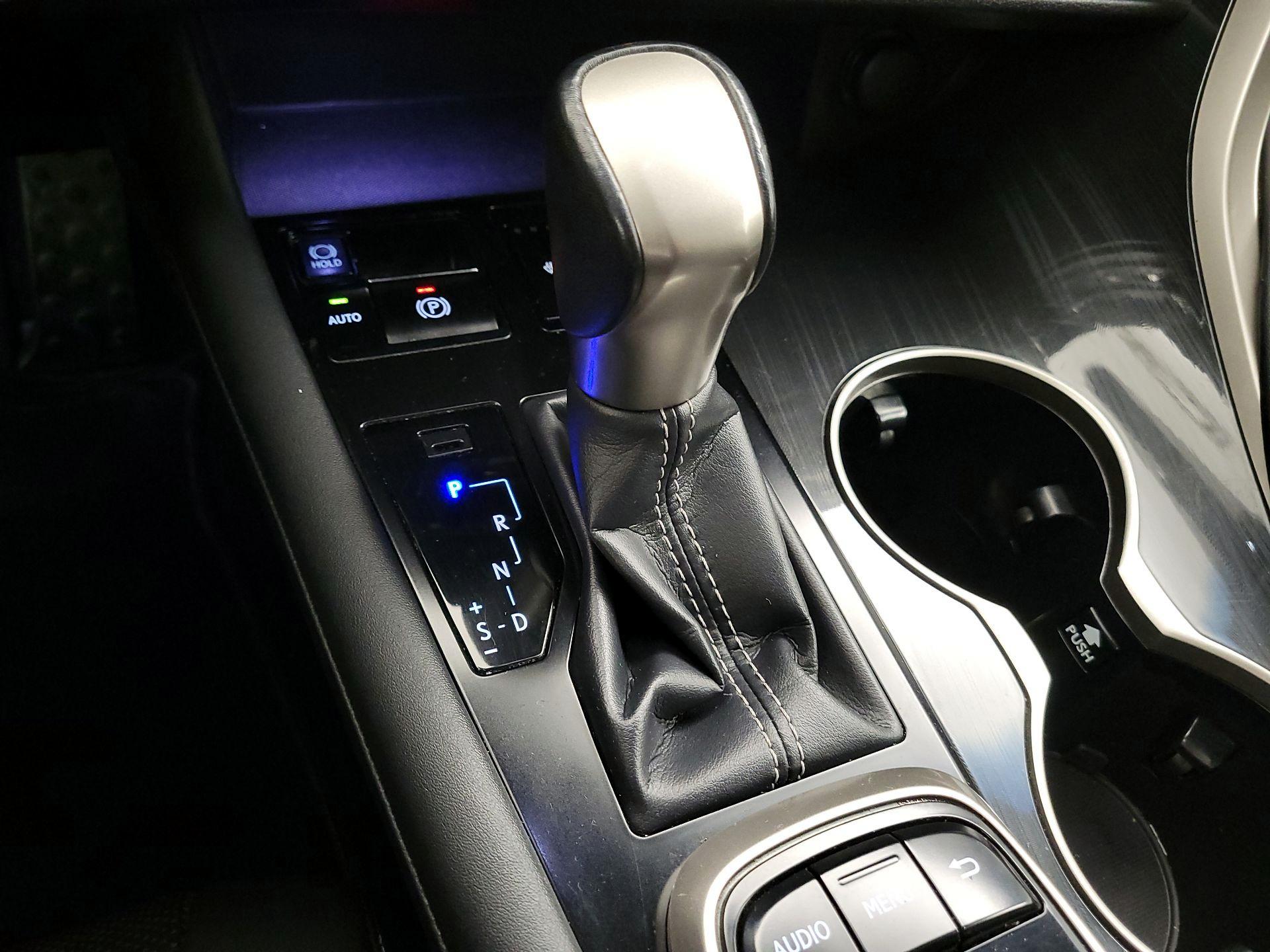 Thumbnail: 2019 Lexus RX - 16