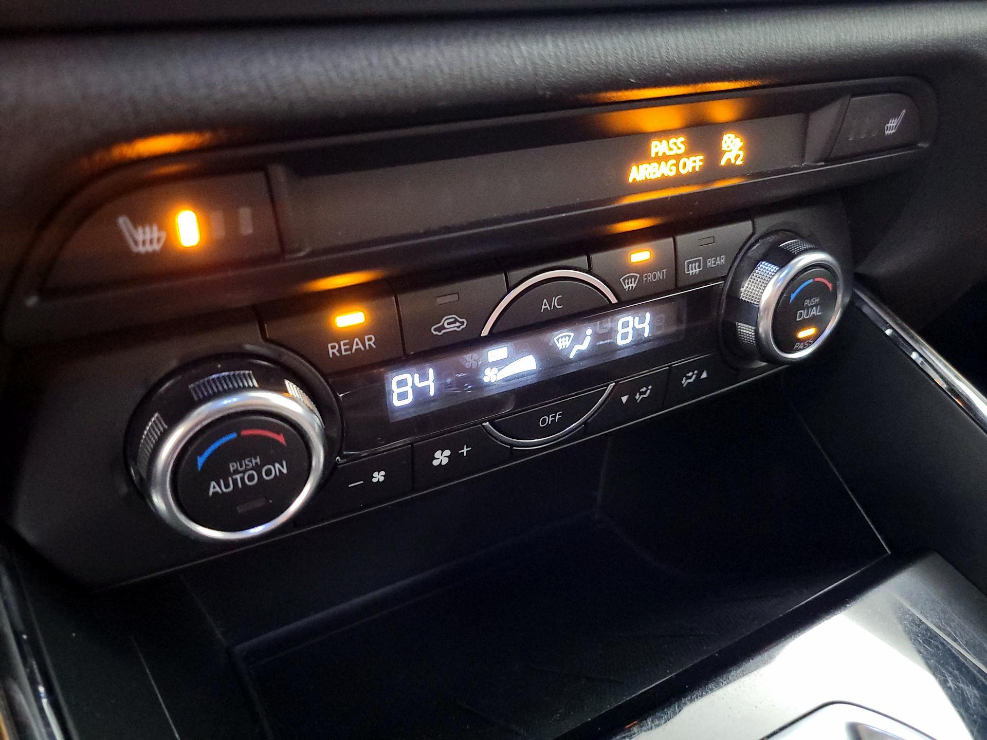 Thumbnail: 2016 Mazda CX-9 - 16